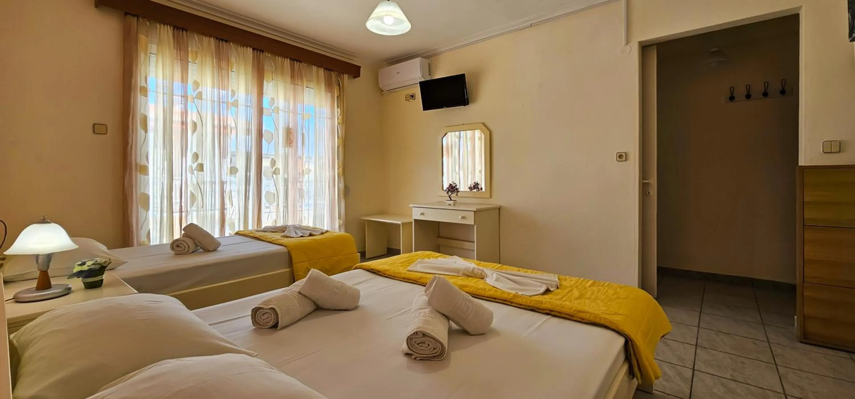 Photo of the whole room, Bed in Chariclia Hotel