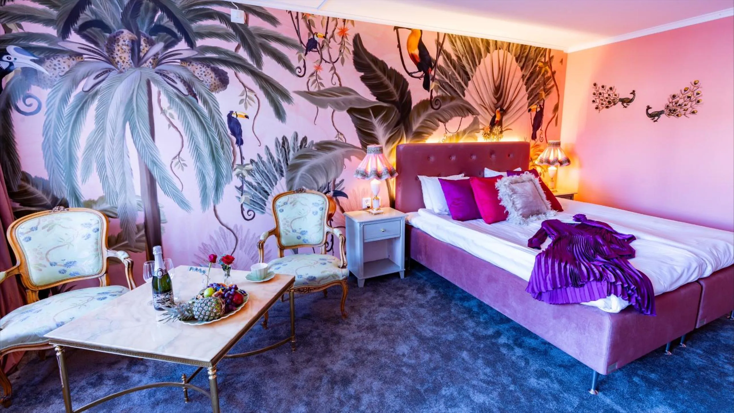 Photo of the whole room, Bed in Slottsgården Hotell & Restaurang