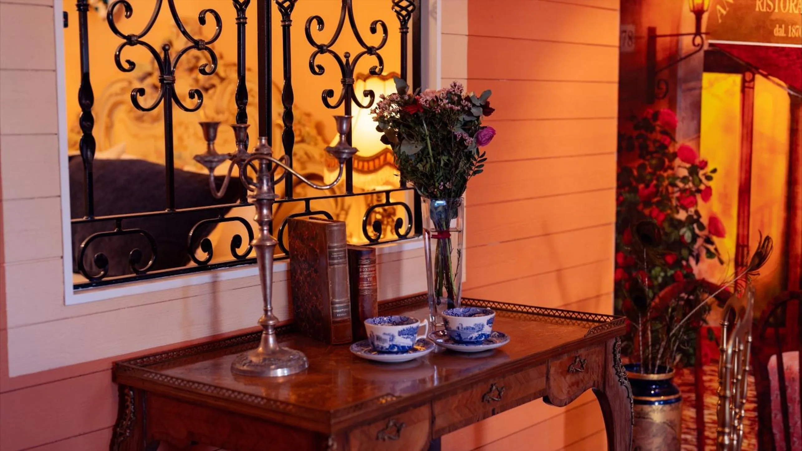 Decorative detail in Slottsgården Hotell & Restaurang