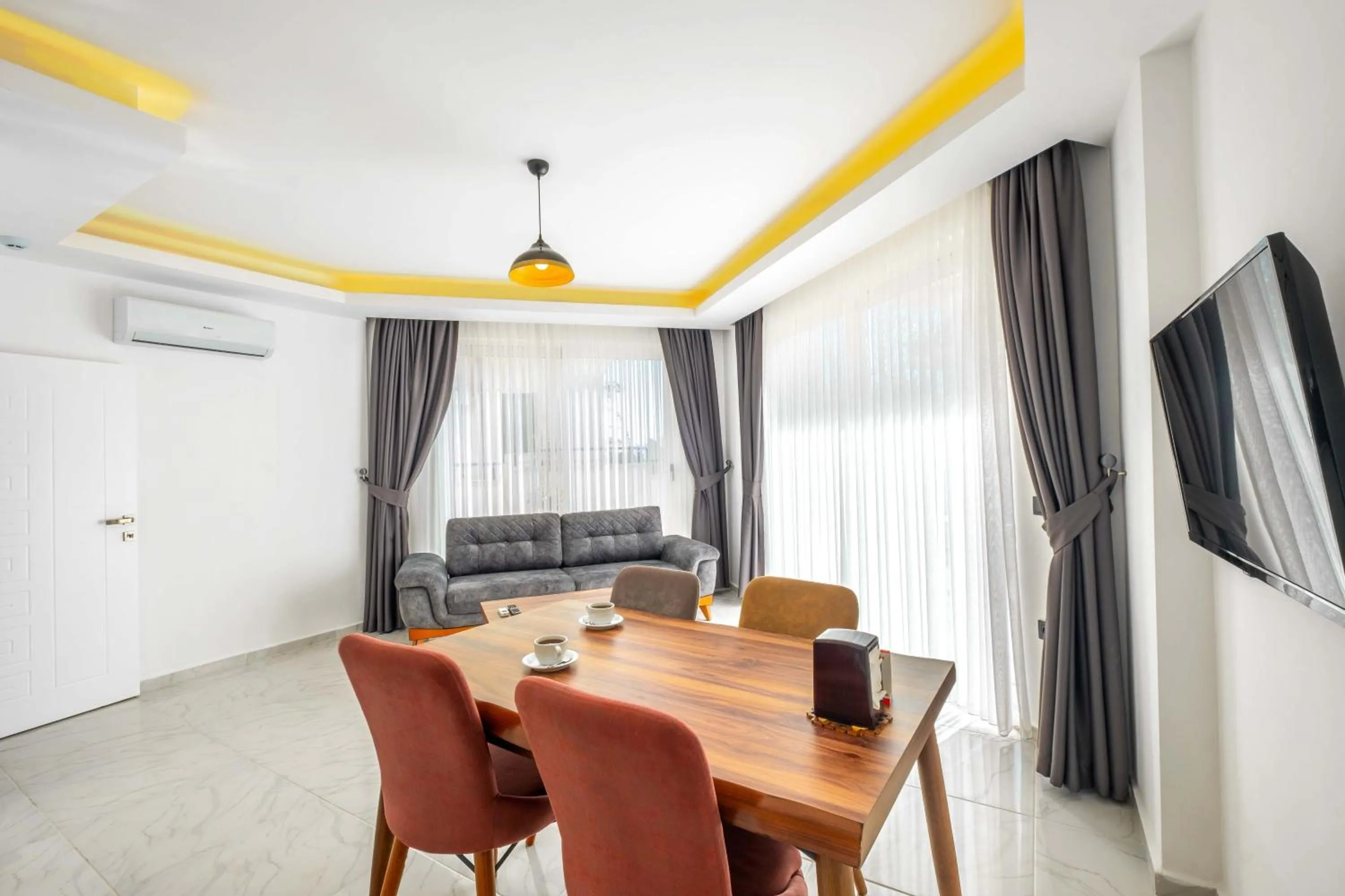 TV and multimedia in Yosun Apart