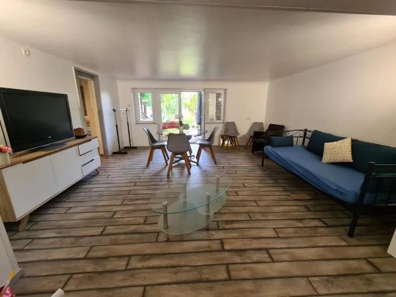 Photo of the whole room in Au Soleil Boulonnais