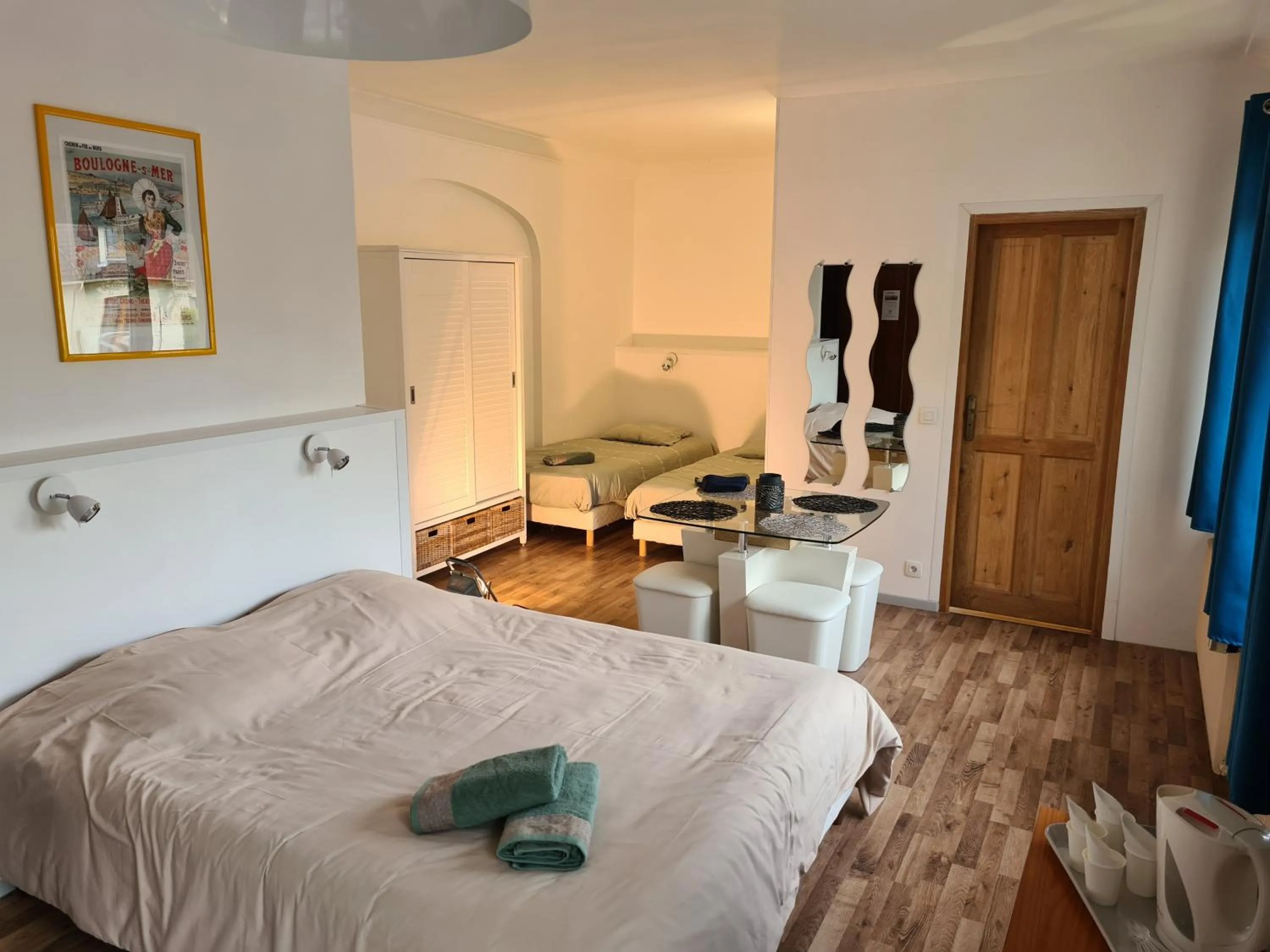 Photo of the whole room in Au Soleil Boulonnais