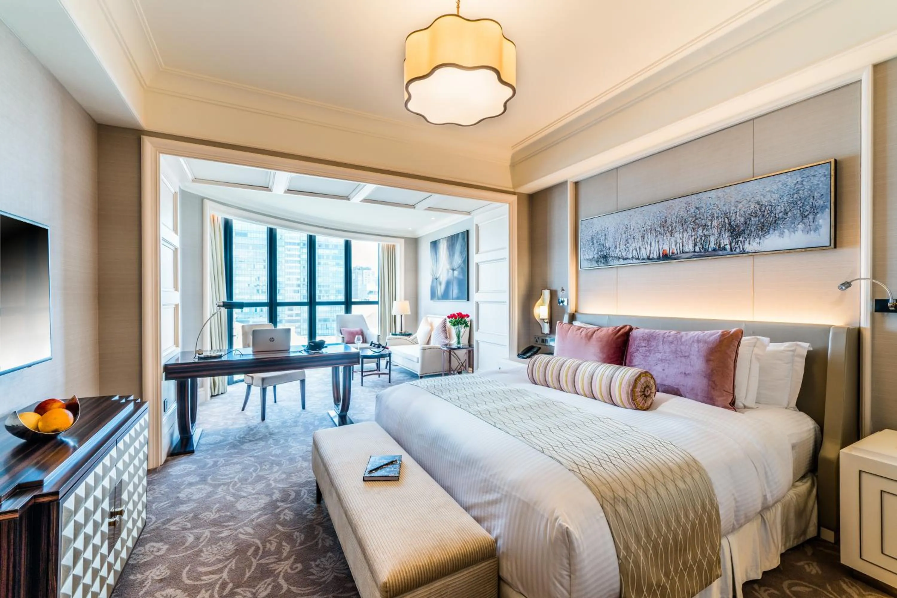 Photo of the whole room, Bed in Caravelle Saigon