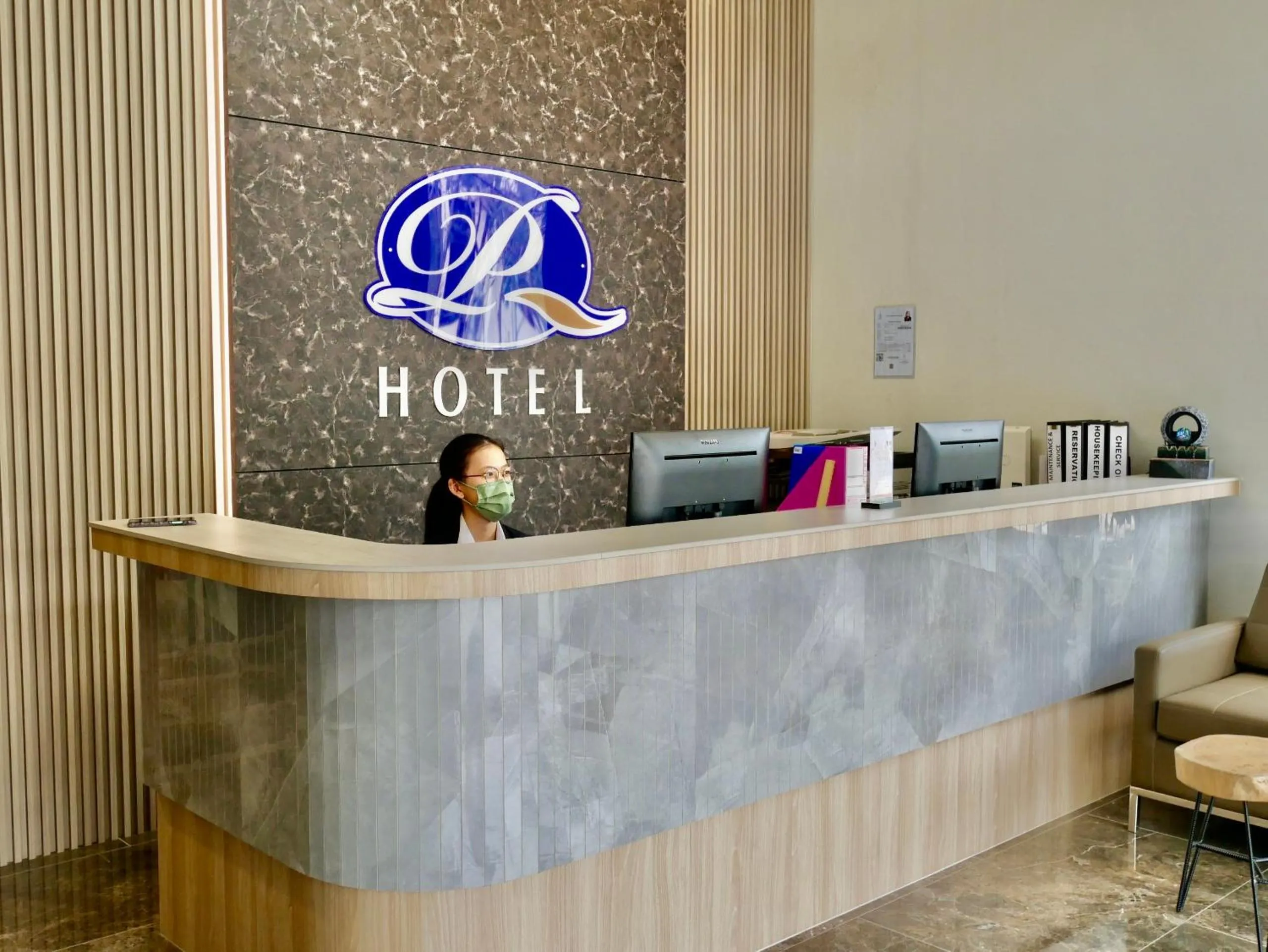 Lobby or reception in Pantai Regal City Hotel