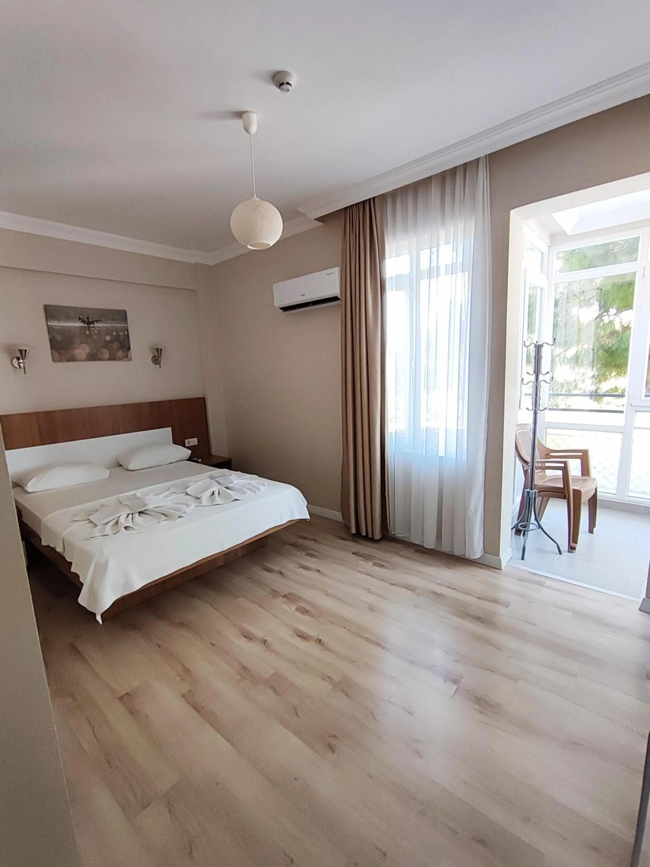 Photo of the whole room in REGA OTEL