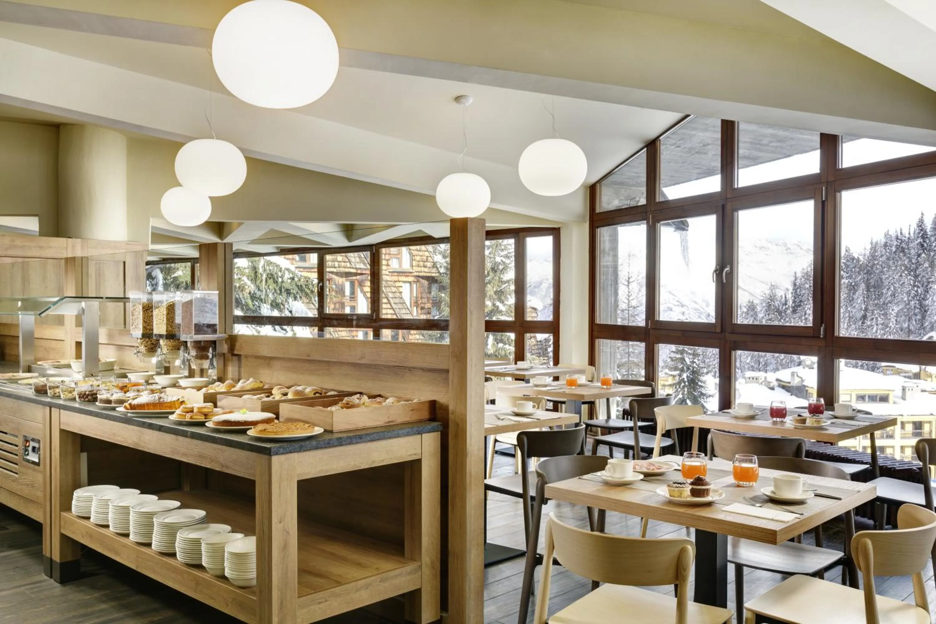 Restaurant/places to eat in TH Pila