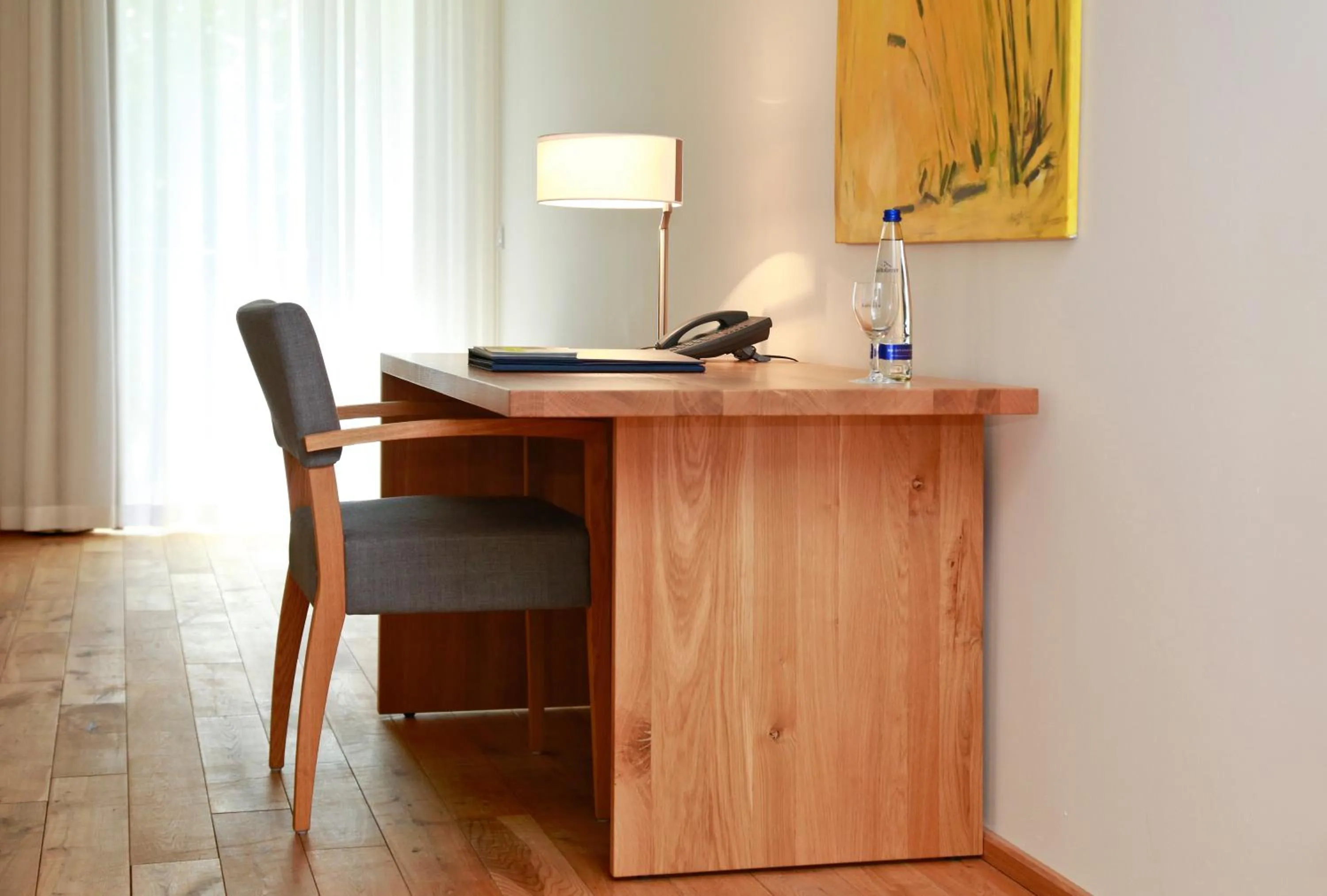 Photo of the whole room in B&O Parkhotel