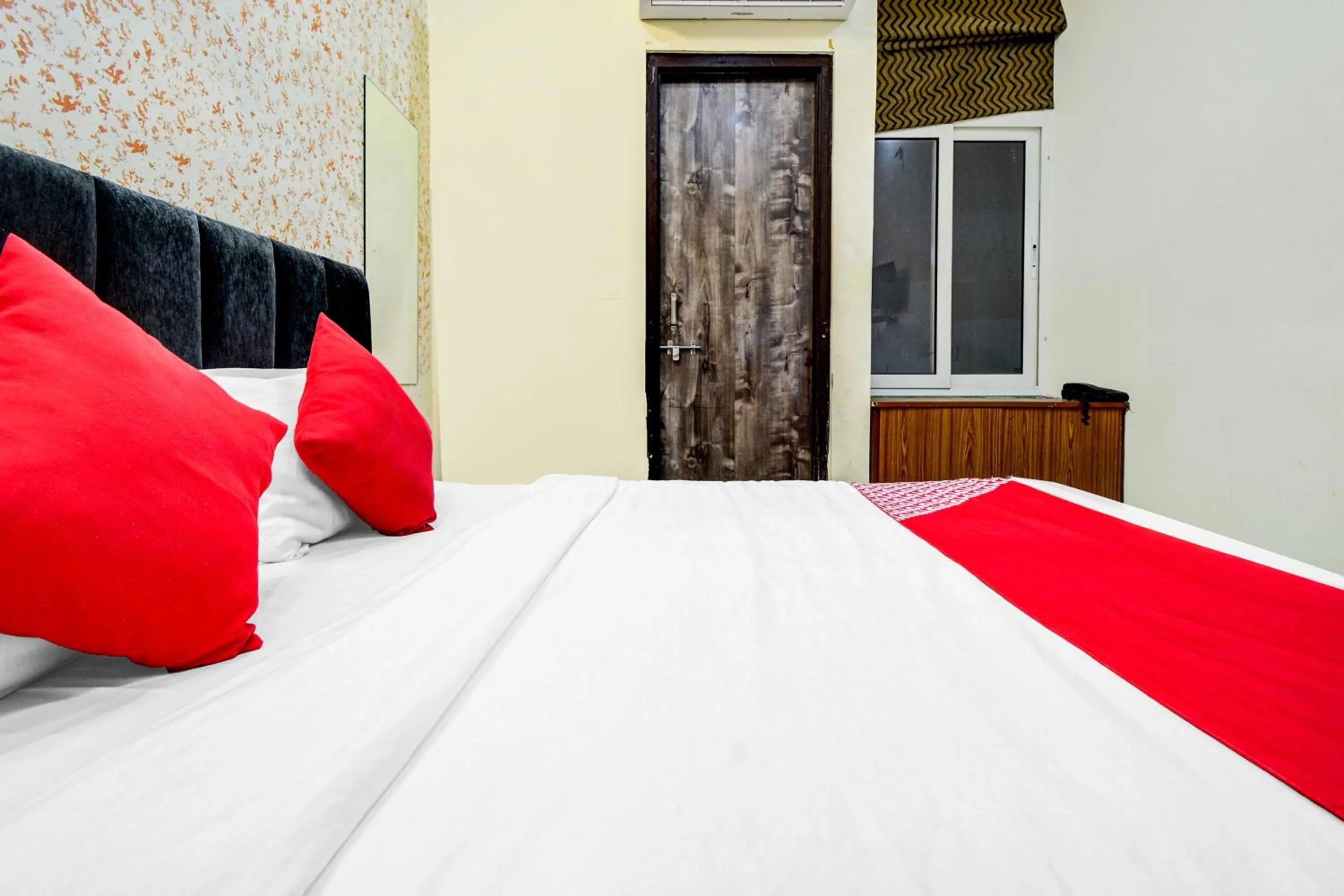 Bedroom, Bed in Hotel O My Stay Retreat