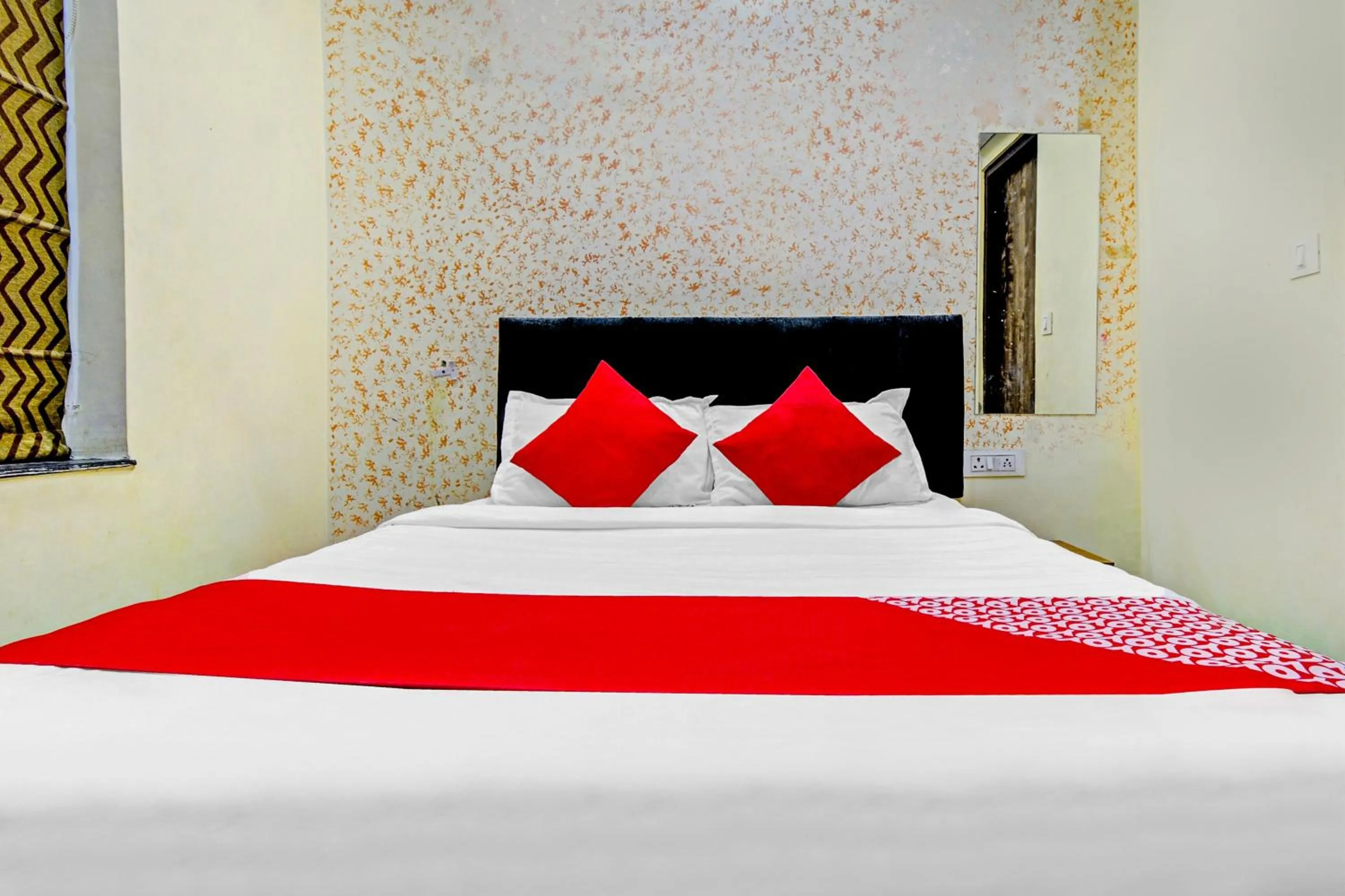 Bedroom, Bed in Hotel O My Stay Retreat