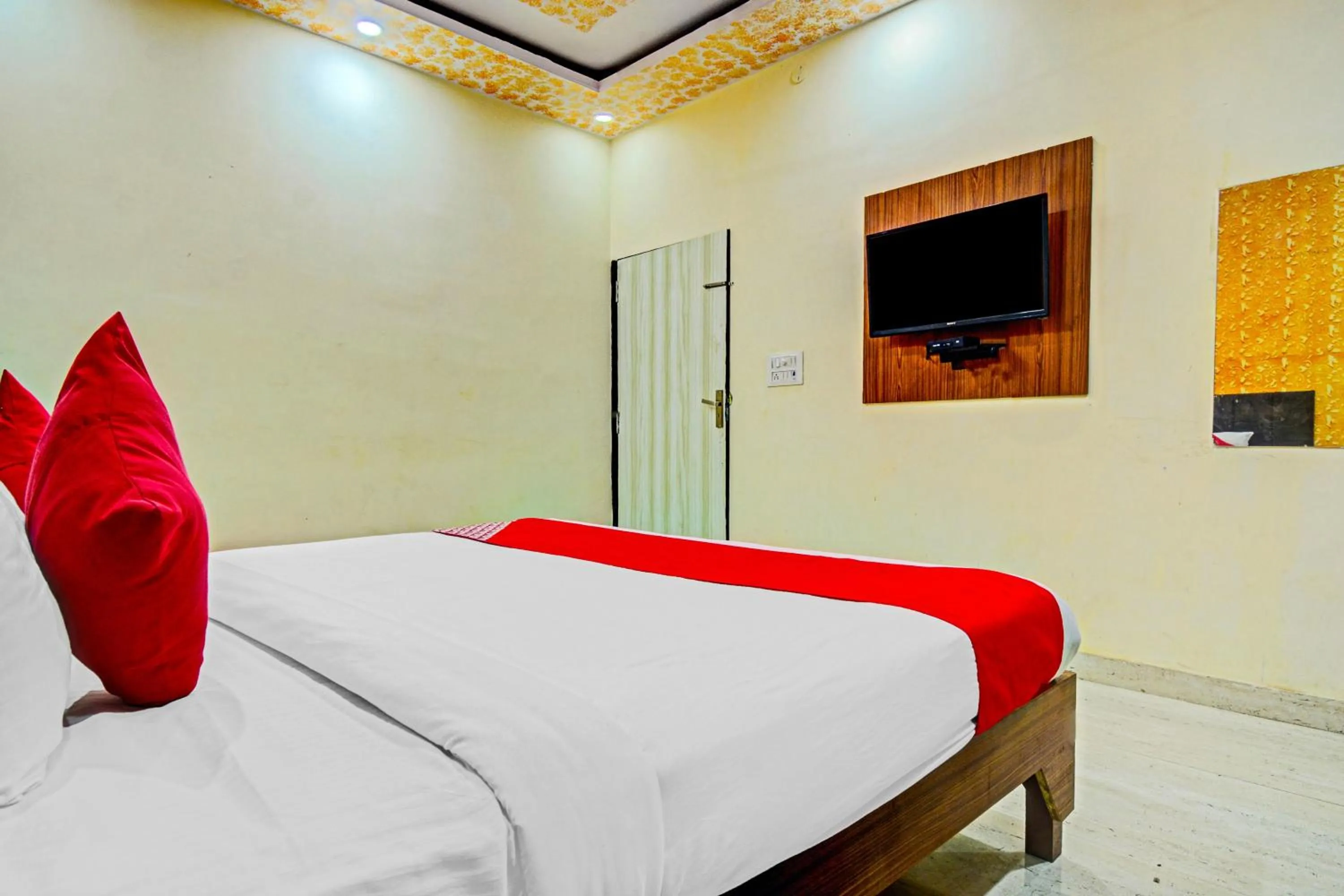 Bedroom, Bed in Hotel O My Stay Retreat