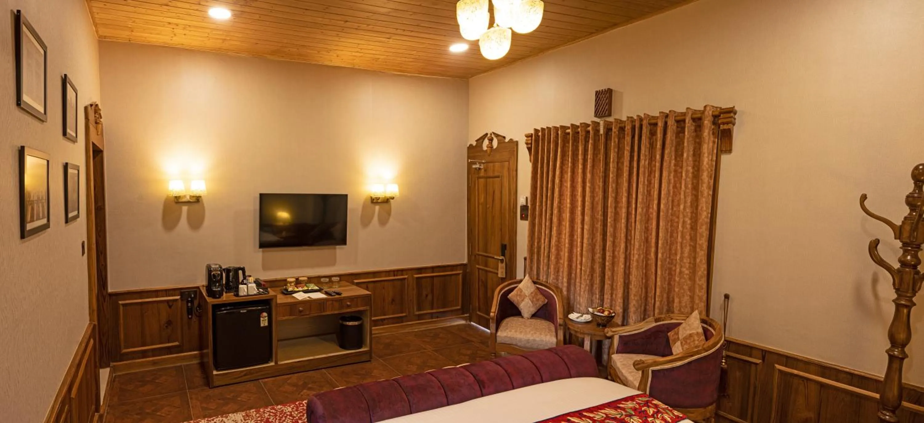 Living room, Bed in Skyview by Empyrean