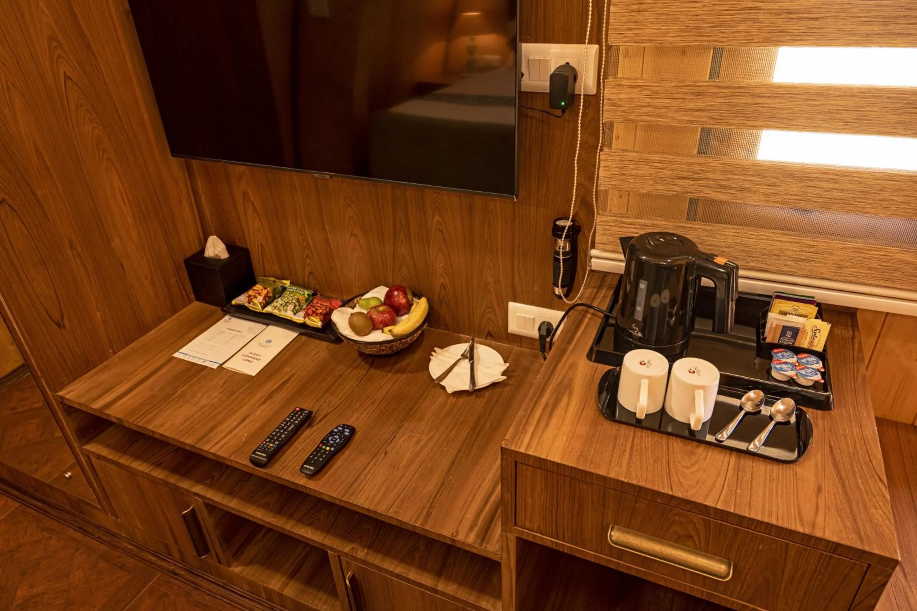 Coffee/tea facilities in Skyview by Empyrean