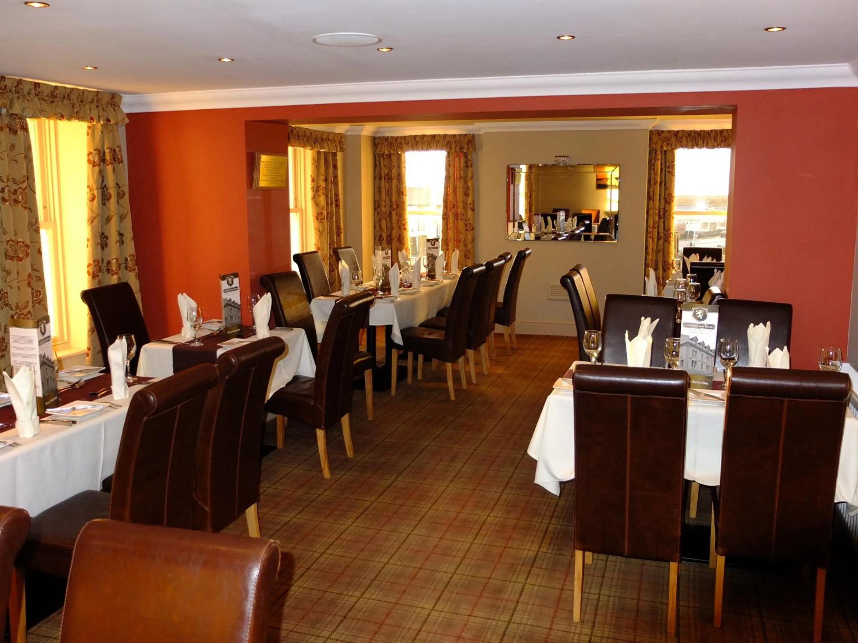 Restaurant/places to eat in The Golden Lion Hotel