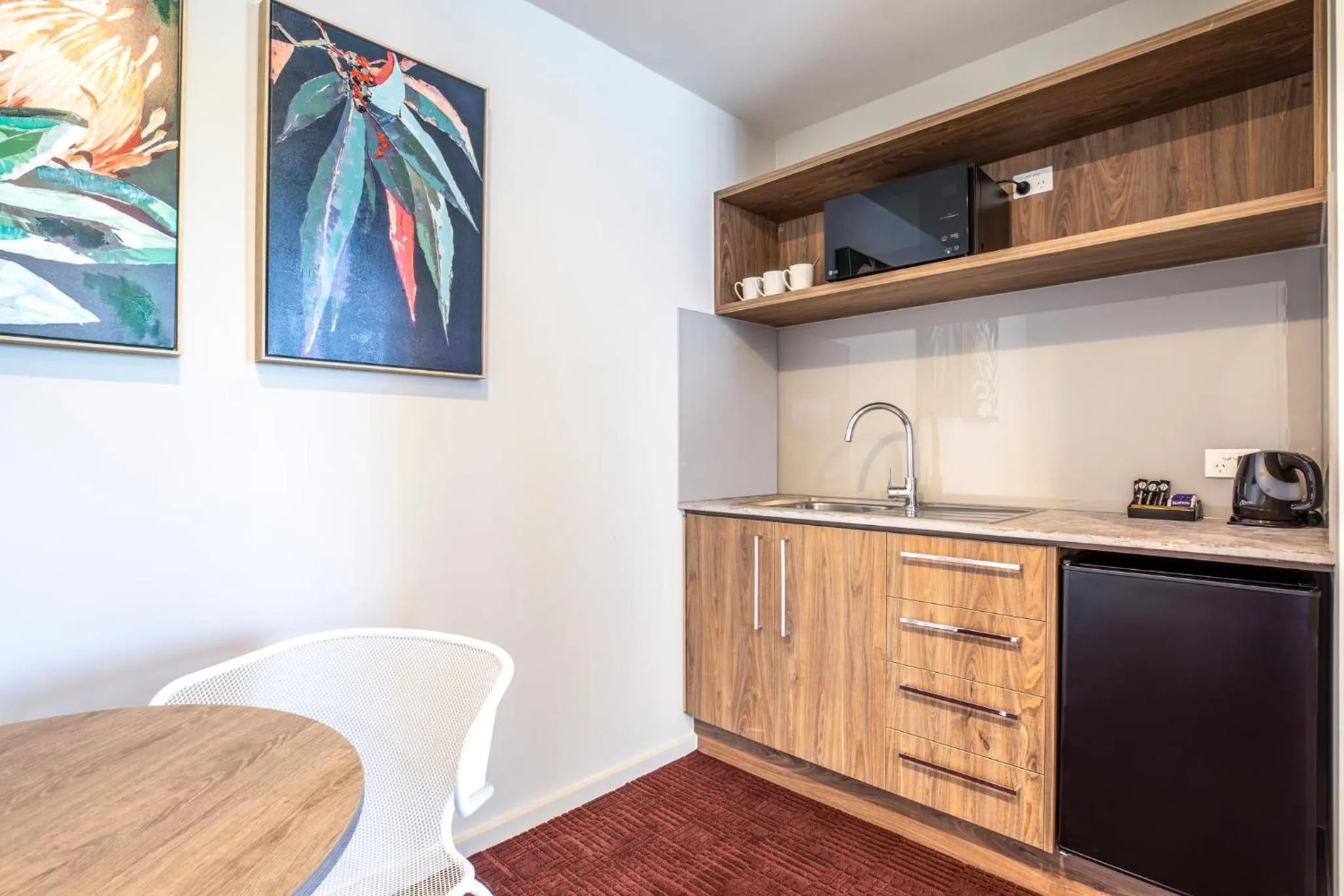 Coffee/tea facilities in Nightelier Carrum Downs Sands Hotel