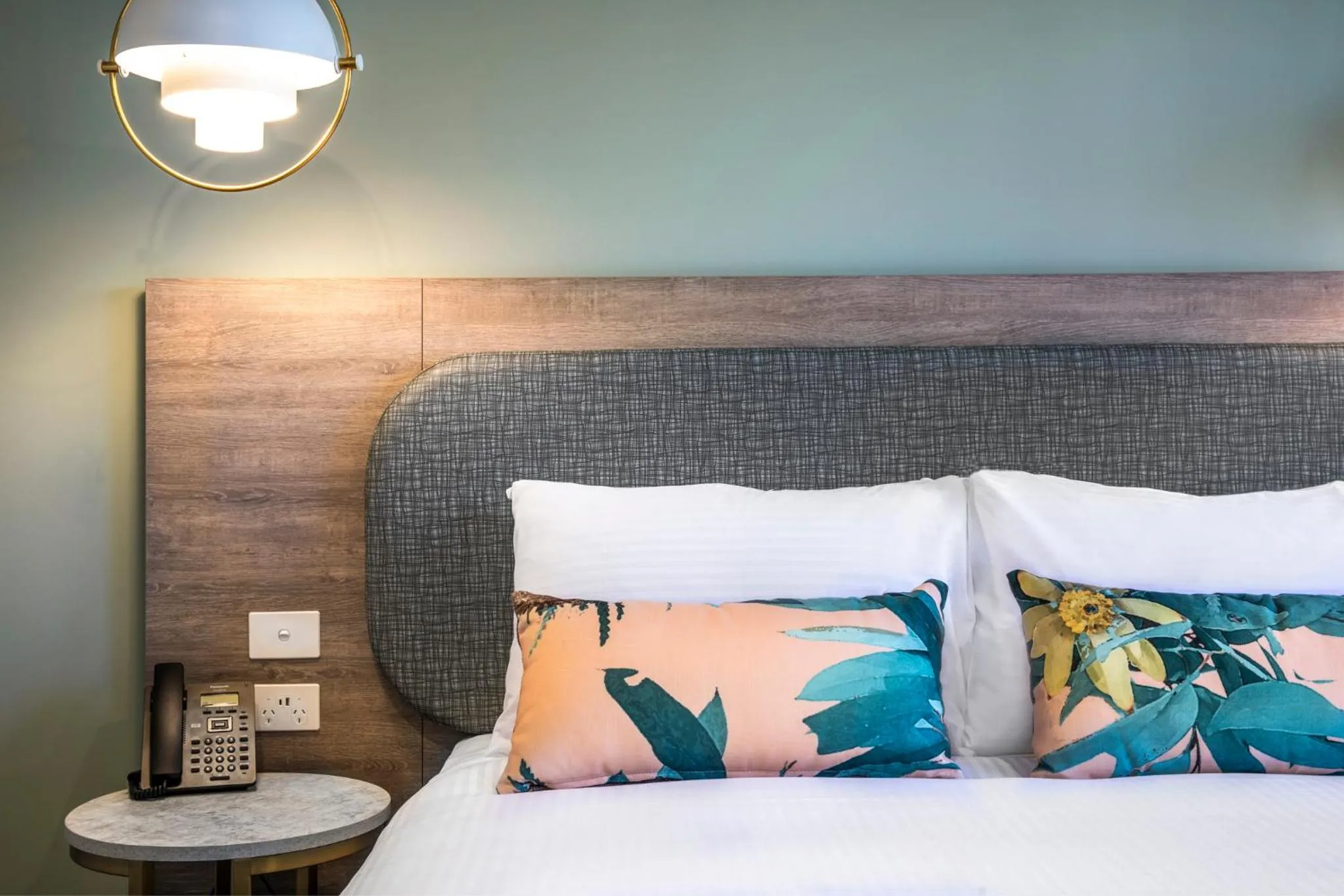 Bed in Nightelier Carrum Downs Sands Hotel