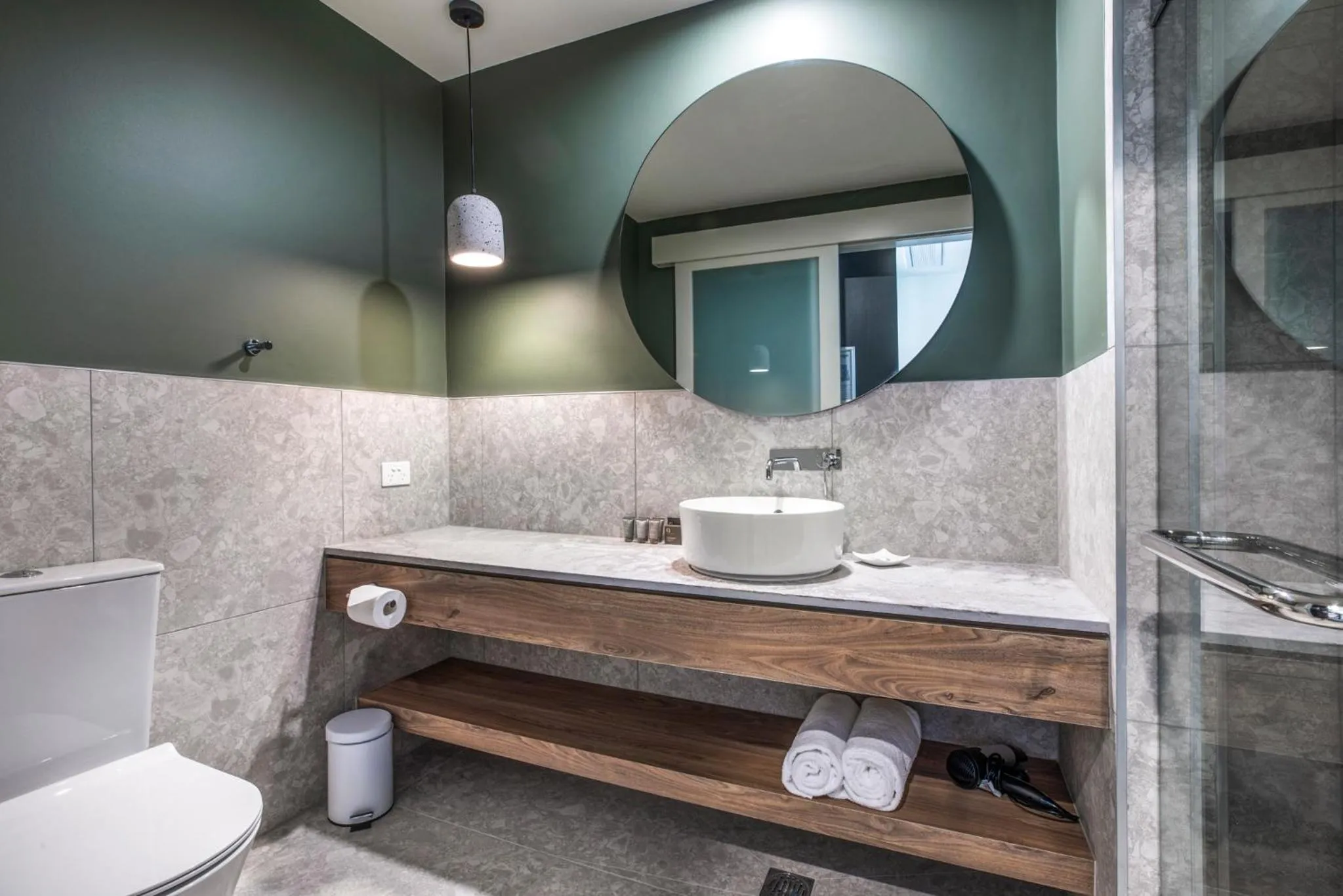 Bathroom in Nightelier Carrum Downs Sands Hotel