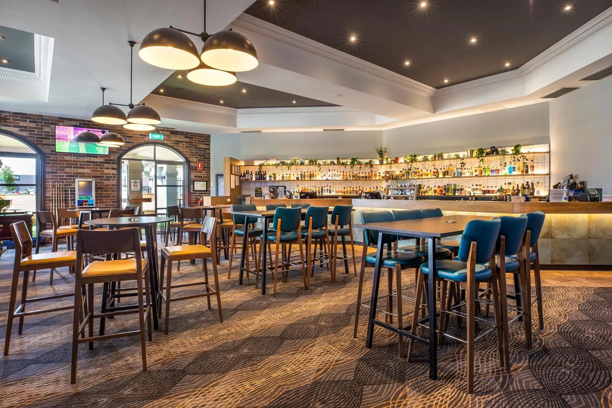 Lounge or bar in Nightelier Carrum Downs Sands Hotel