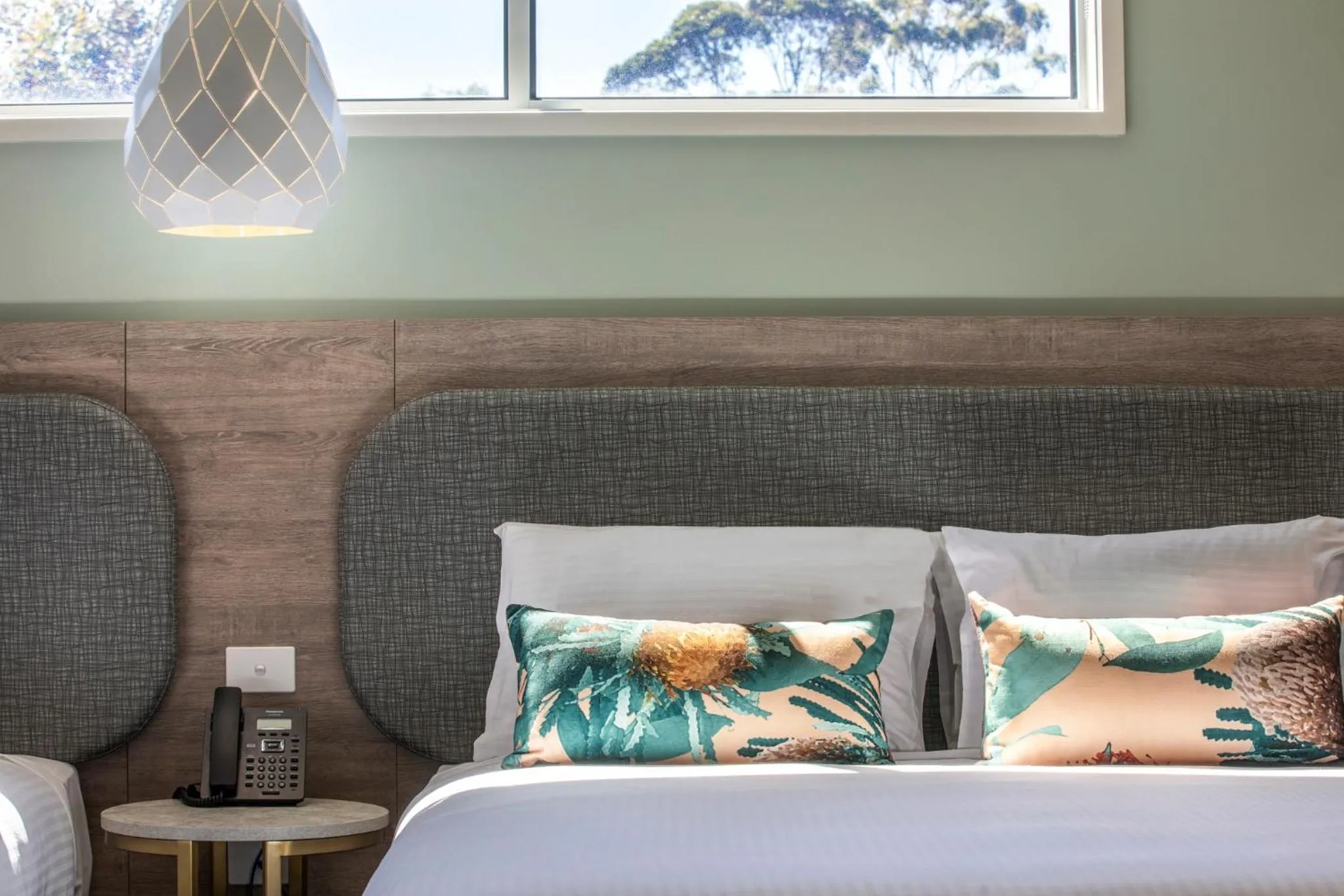 Bed in Nightelier Carrum Downs Sands Hotel
