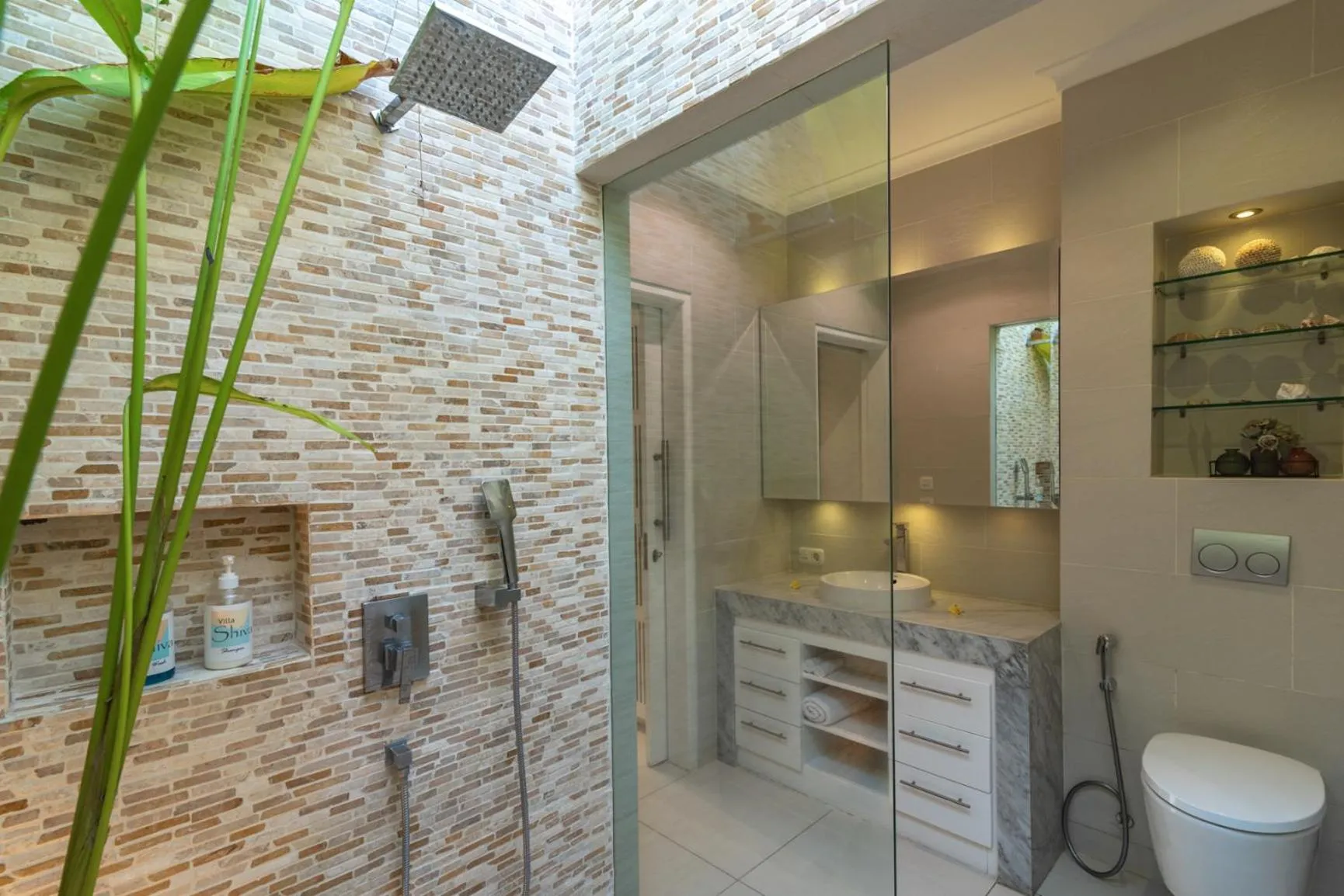 Bathroom in Villa Shiva