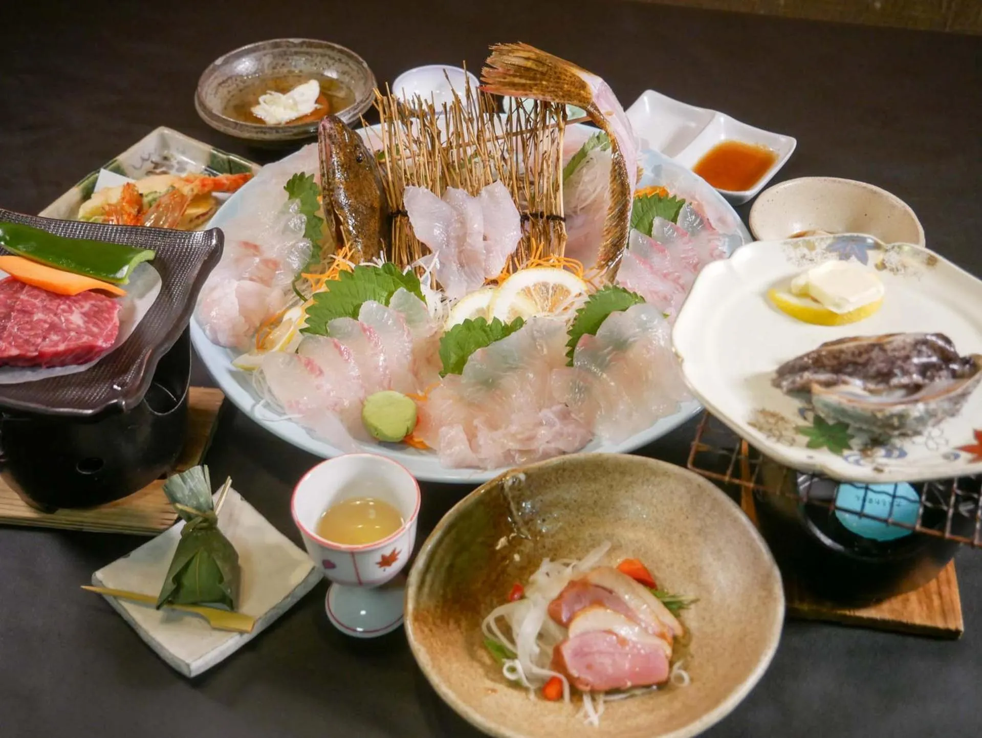 Food and drinks in Amakusa Onsen Hotel Shikisakikan