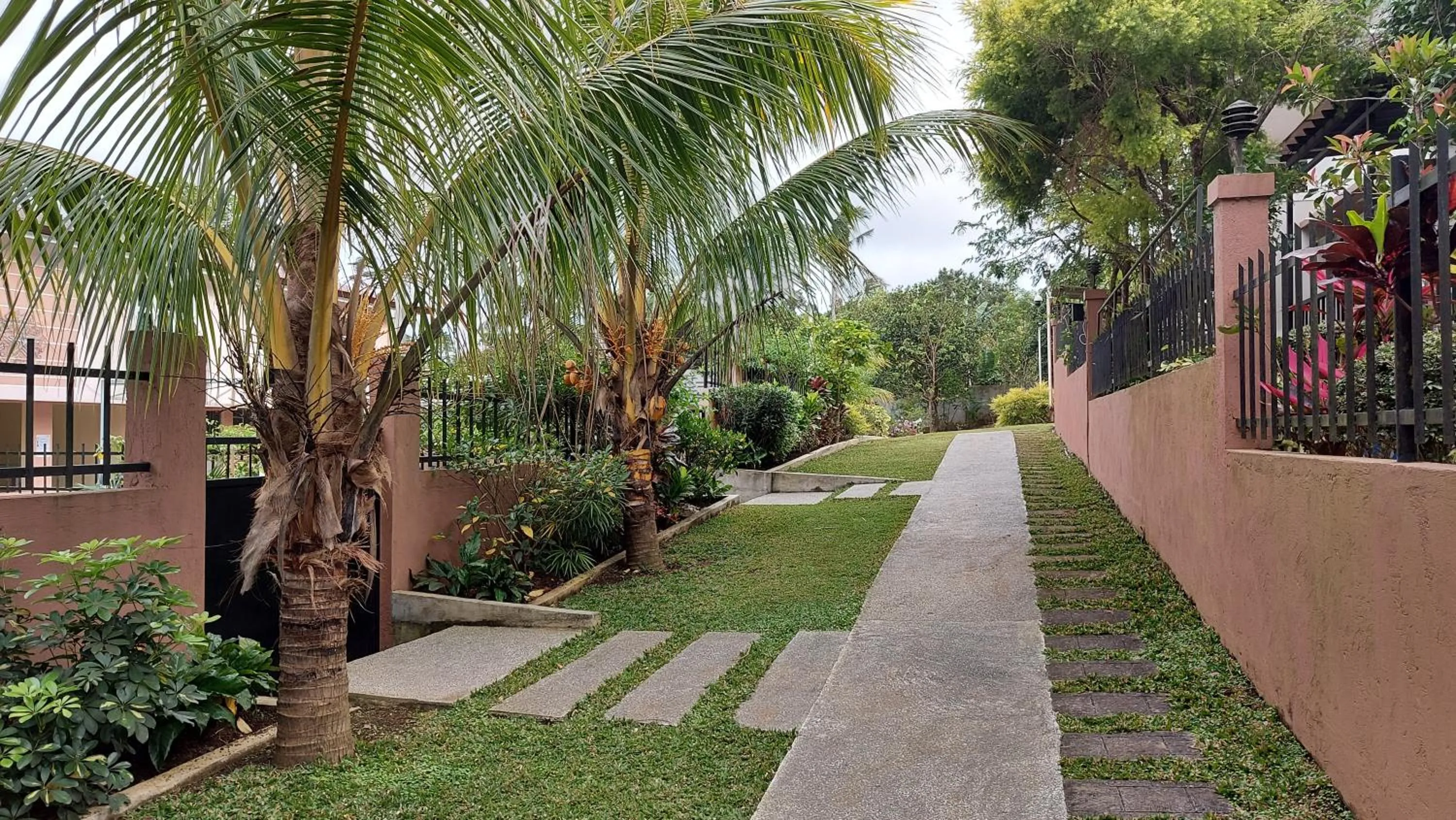 Garden in Felicitas Tagaytay