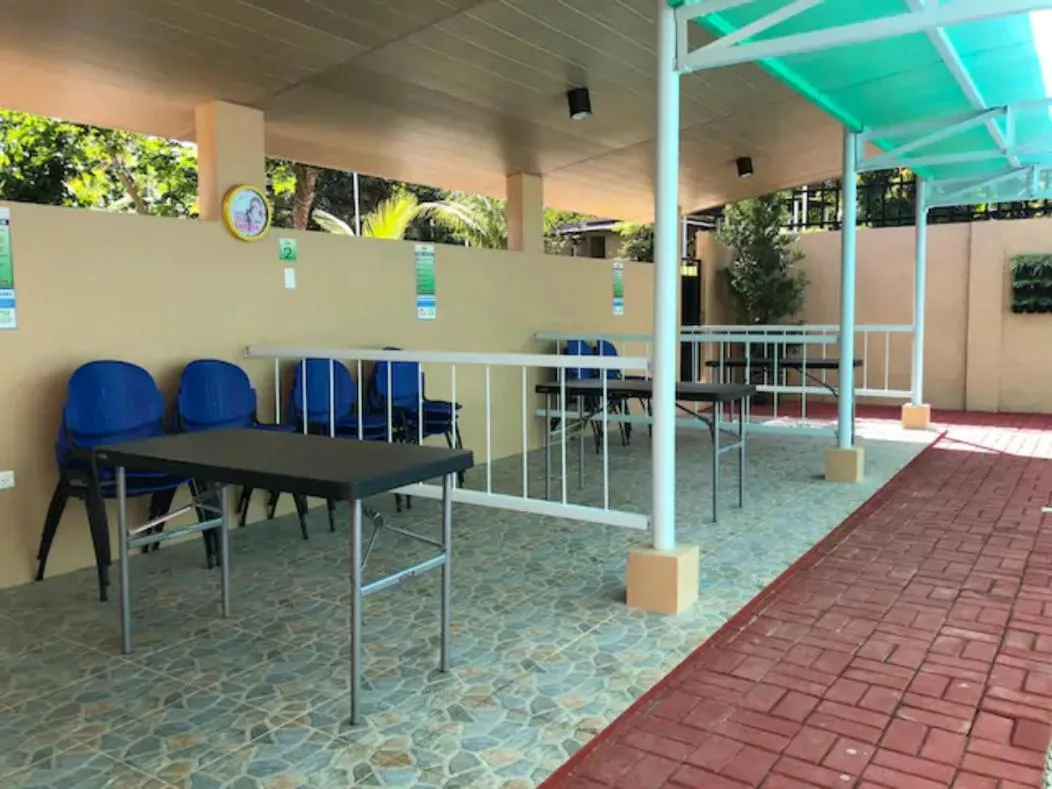 Swimming pool in Felicitas Tagaytay