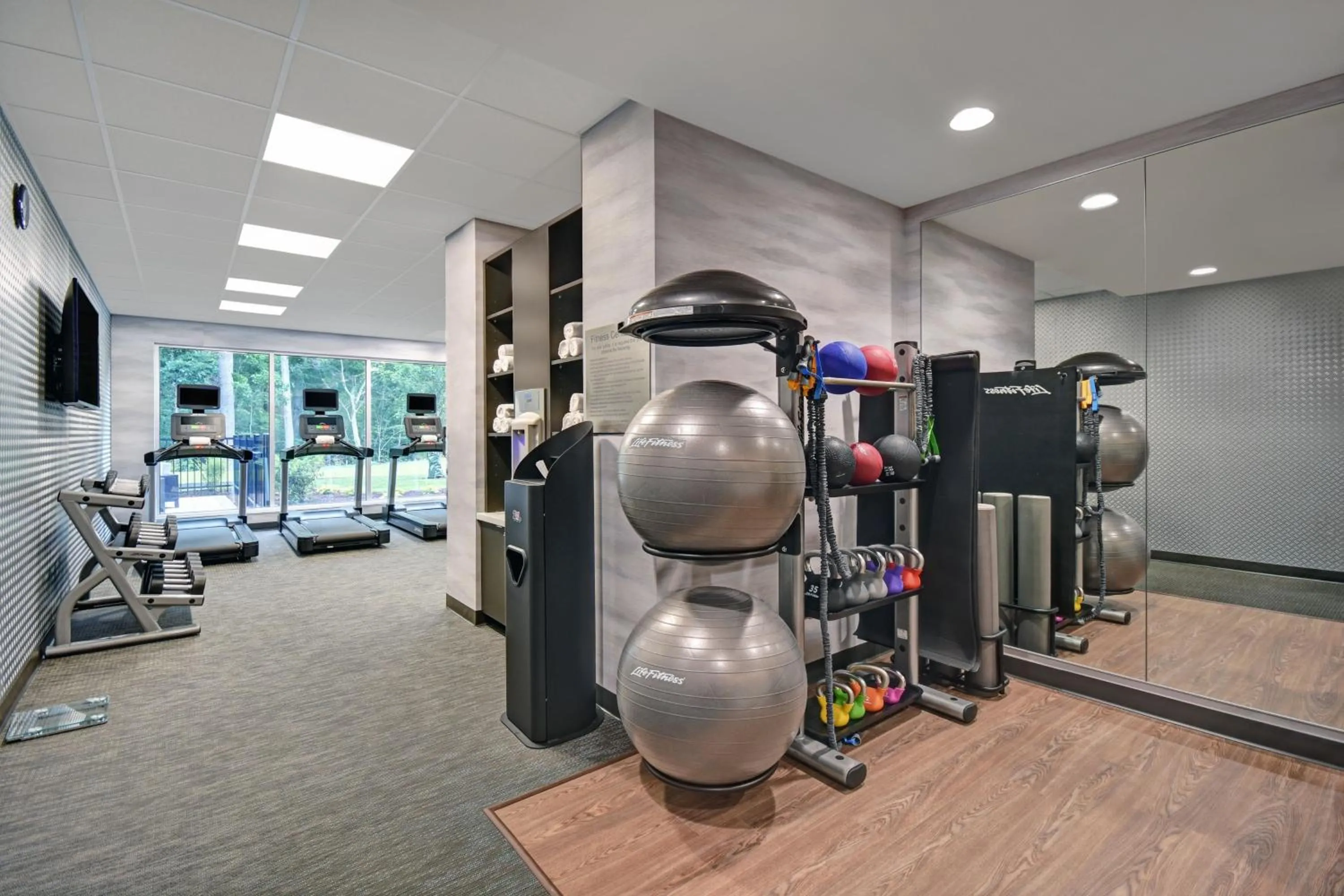 Fitness centre/facilities in Fairfield by Marriott Inn & Suites Mansfield
