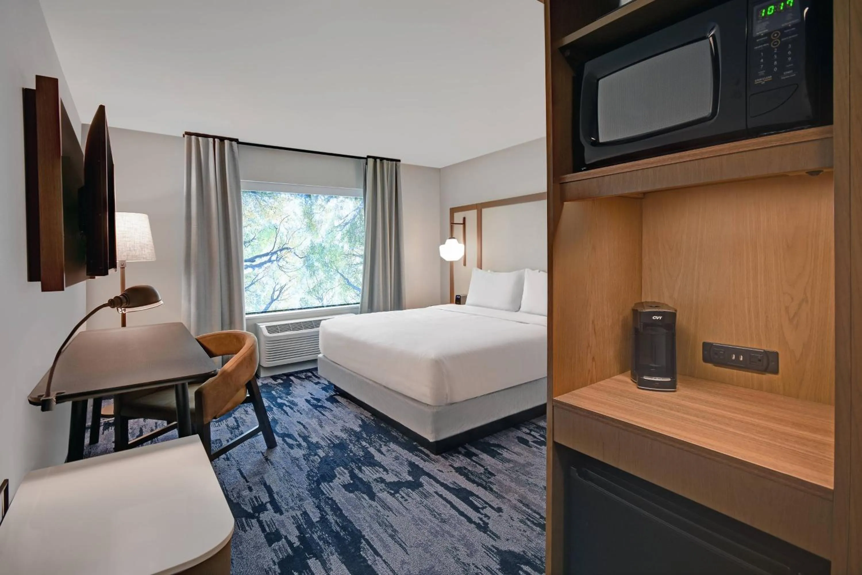 Photo of the whole room, Bed in Fairfield by Marriott Inn & Suites Mansfield