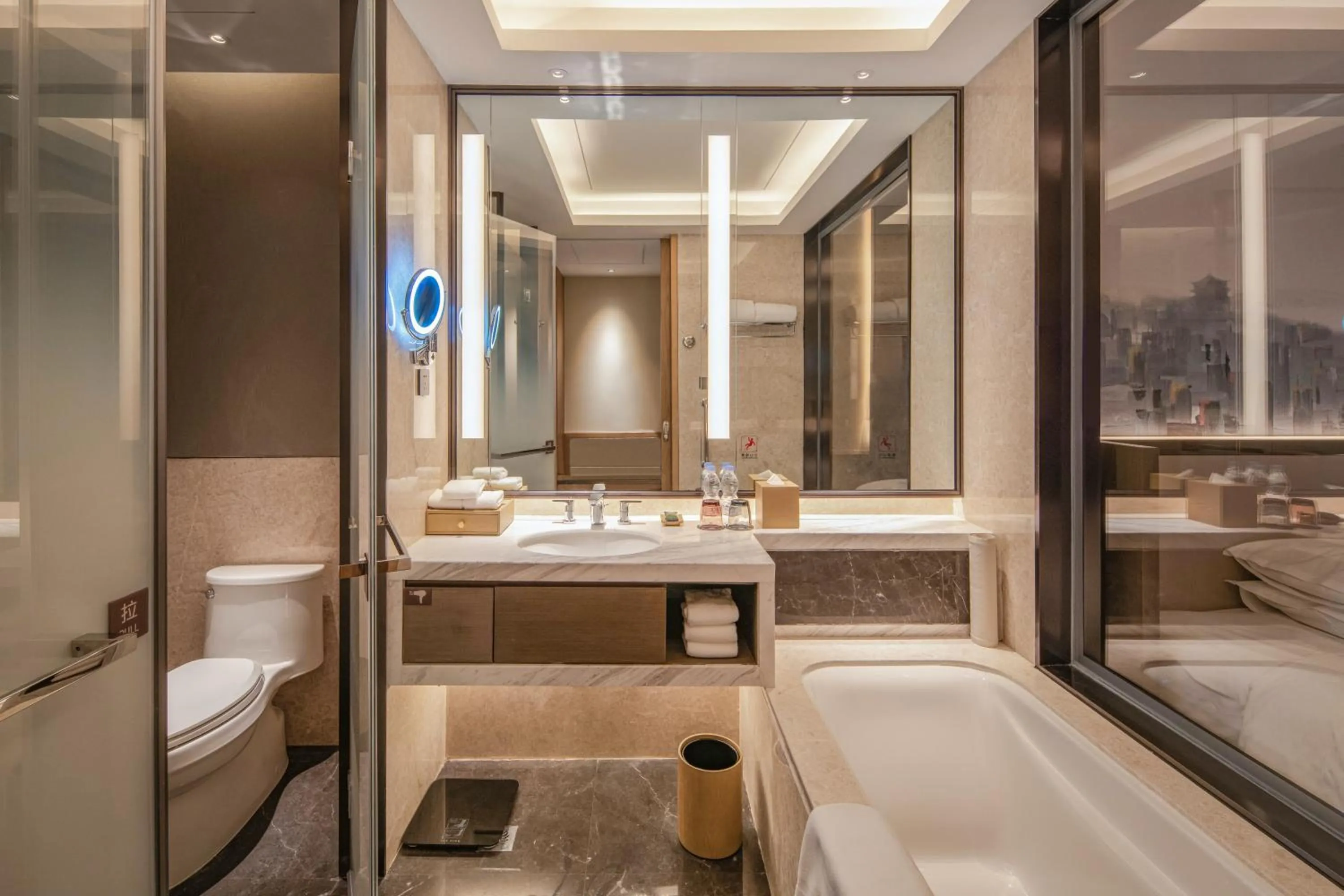 Bathroom, Bed in Four Points by Sheraton Wuhan, Jiangxia