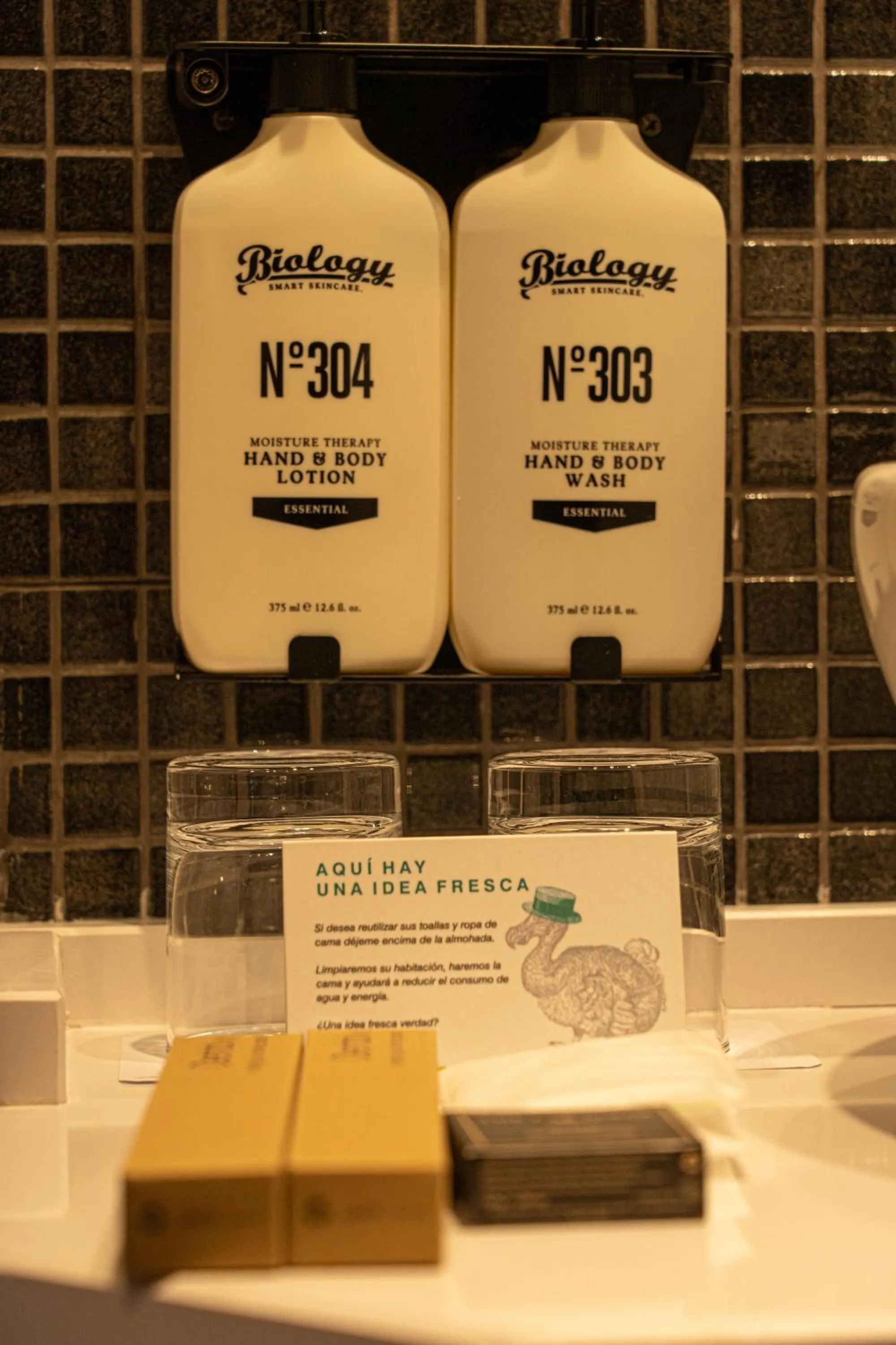 Bathroom in Hotel Indigo Madrid - Gran Vía by IHG