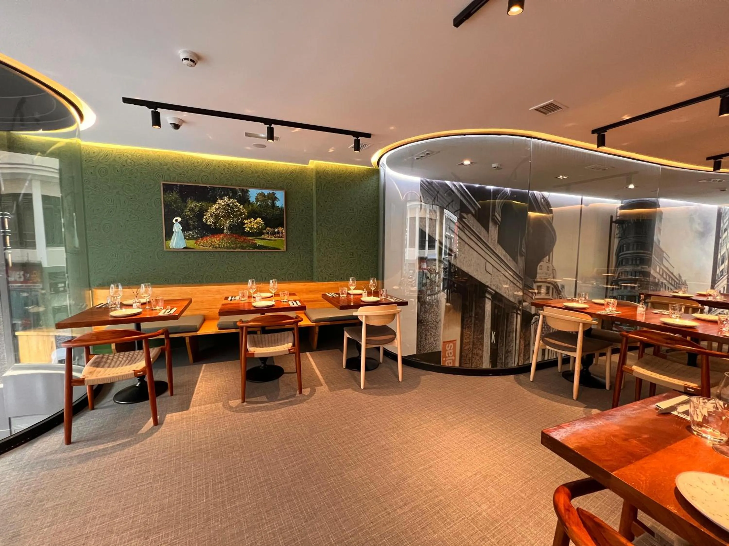 Restaurant/places to eat in Hotel Indigo Madrid - Gran Vía by IHG