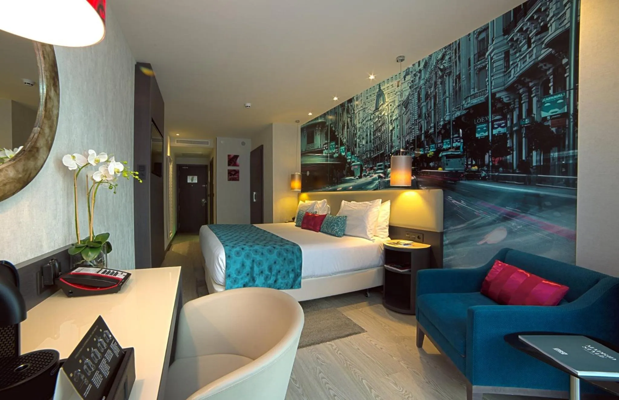 Photo of the whole room, Bed in Hotel Indigo Madrid - Gran Vía by IHG