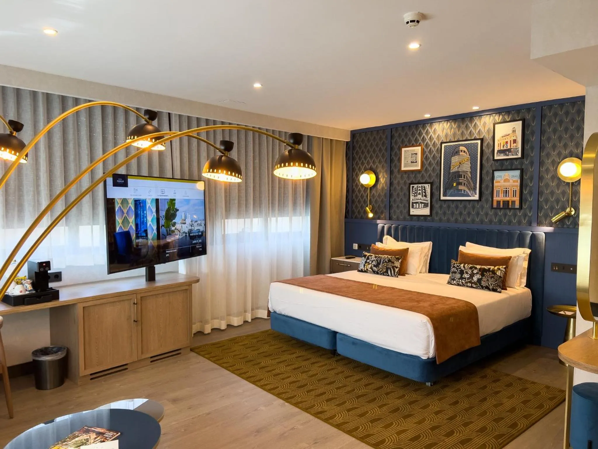 Photo of the whole room, Bed in Hotel Indigo Madrid - Gran Vía by IHG