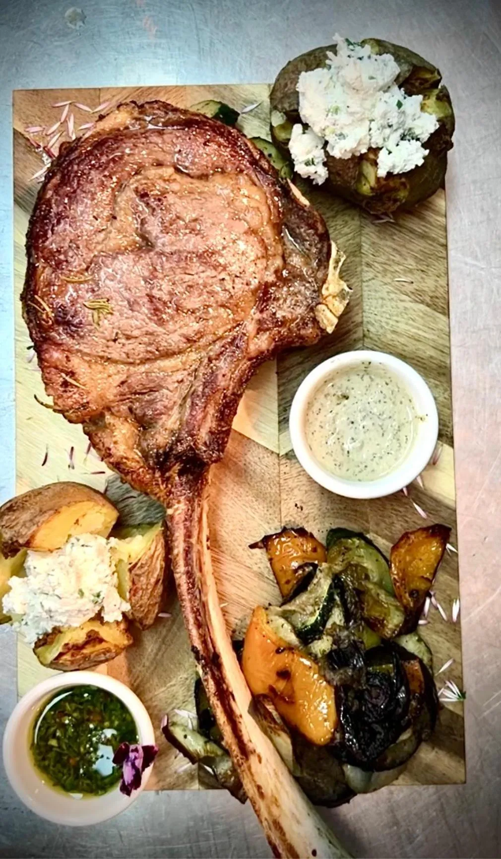 Restaurant/places to eat in Apartamenty Mesa Grill Restaurant Cafe