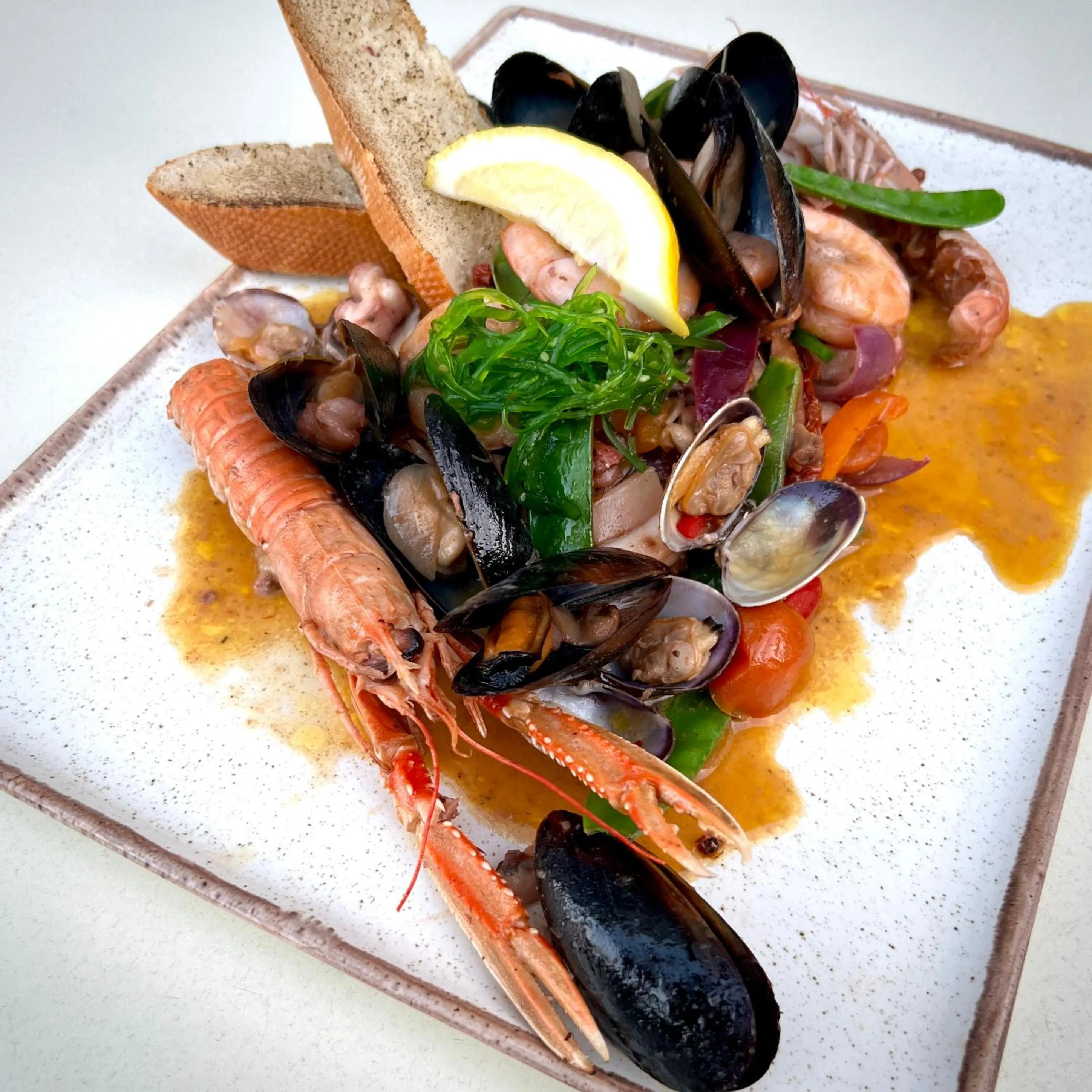 Restaurant/places to eat in Apartamenty Mesa Grill Restaurant Cafe