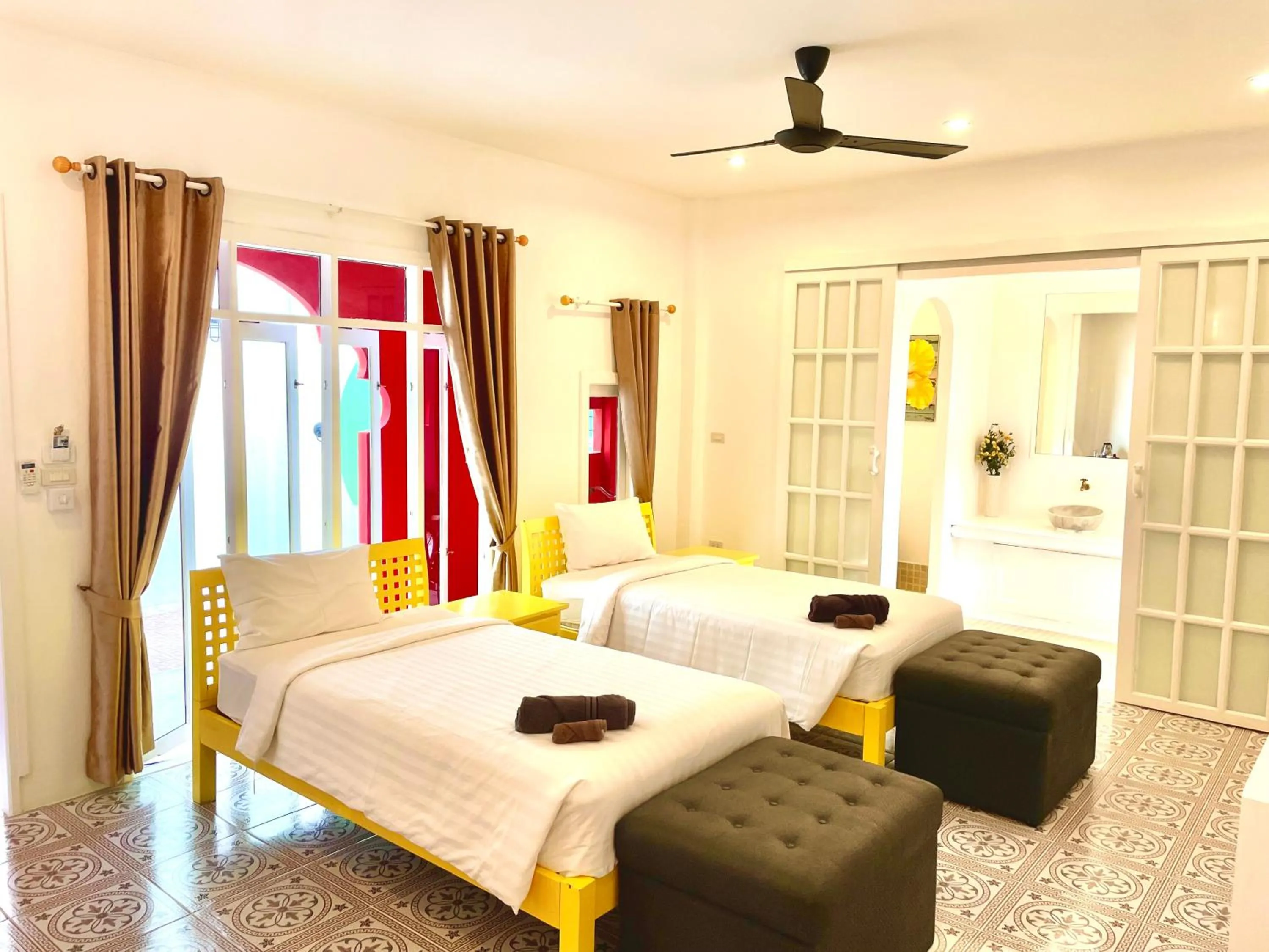 Deluxe Twin Room in Watercolours