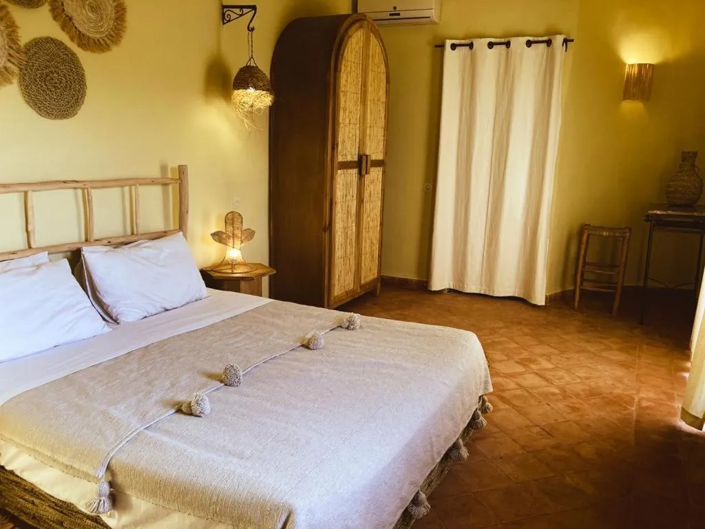 Bed in Upupa de l’Atlas