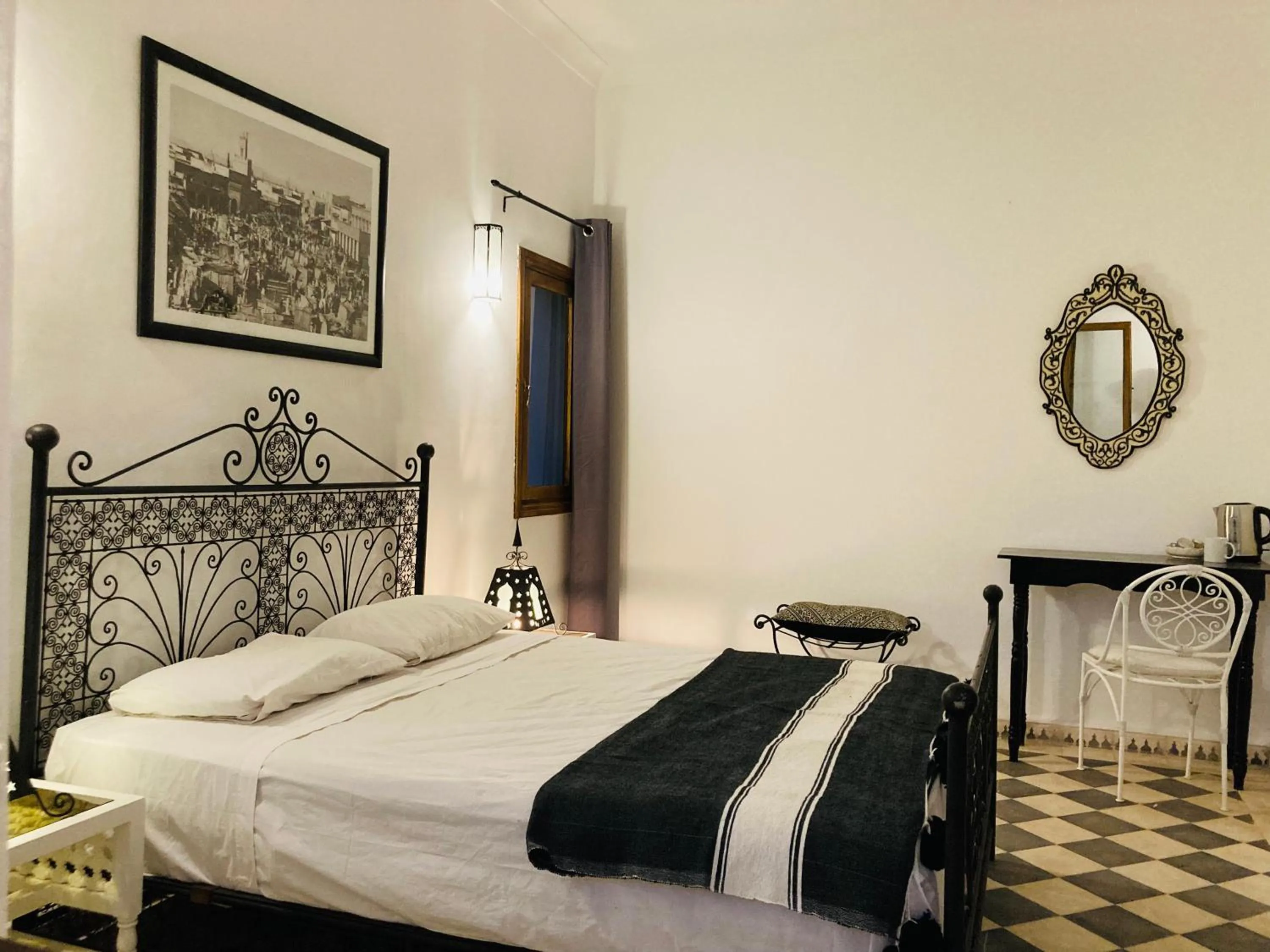 Bed in Upupa de l’Atlas