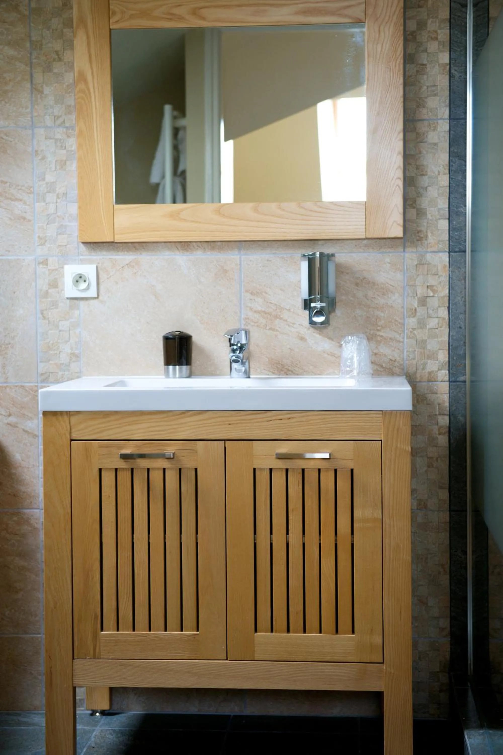 Bathroom in La Roseraie