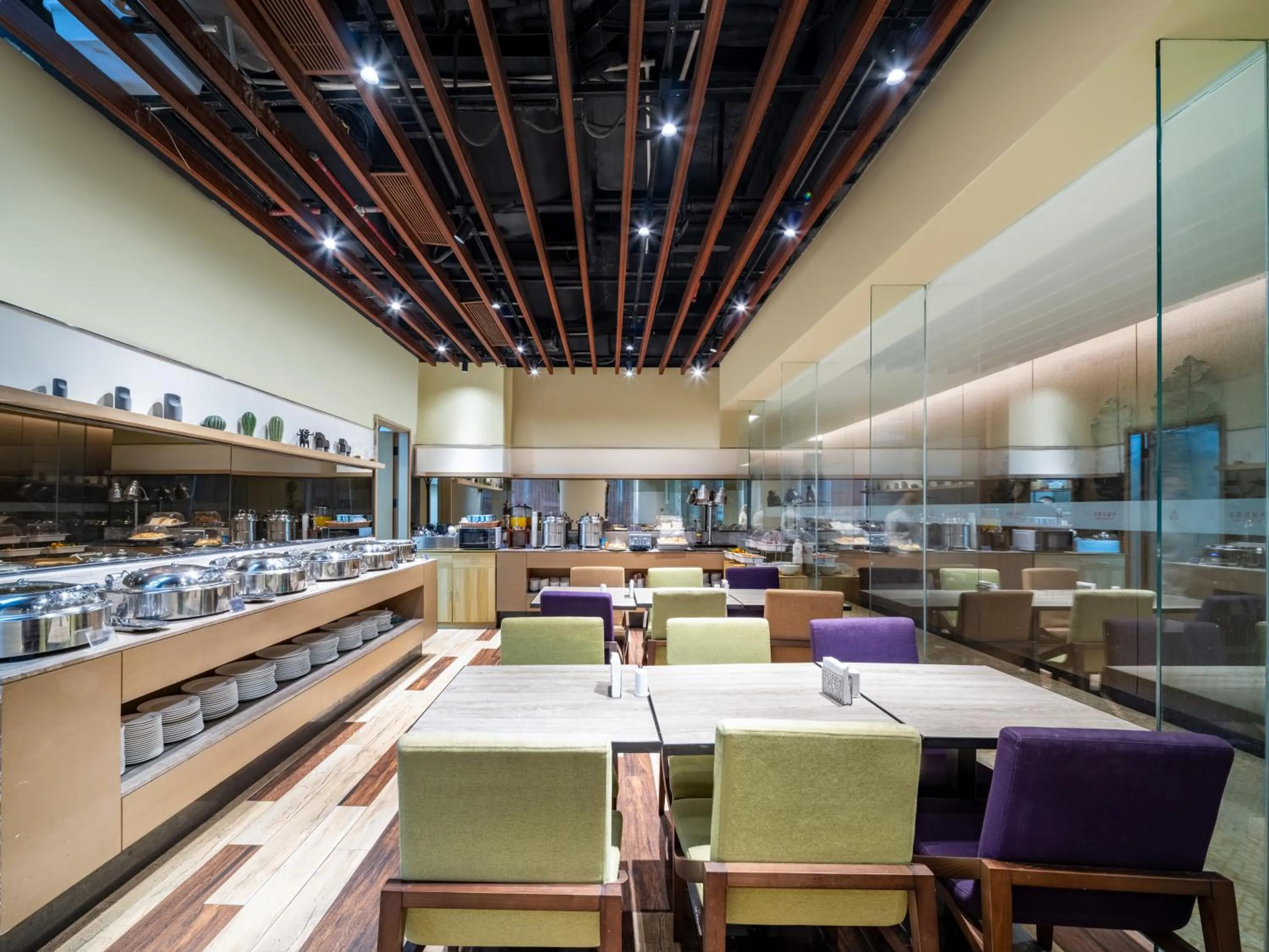 Restaurant/places to eat in The Mulian Hotel Guangzhou Zhujiang New Town-Canton Fair Free Shuttle Bus