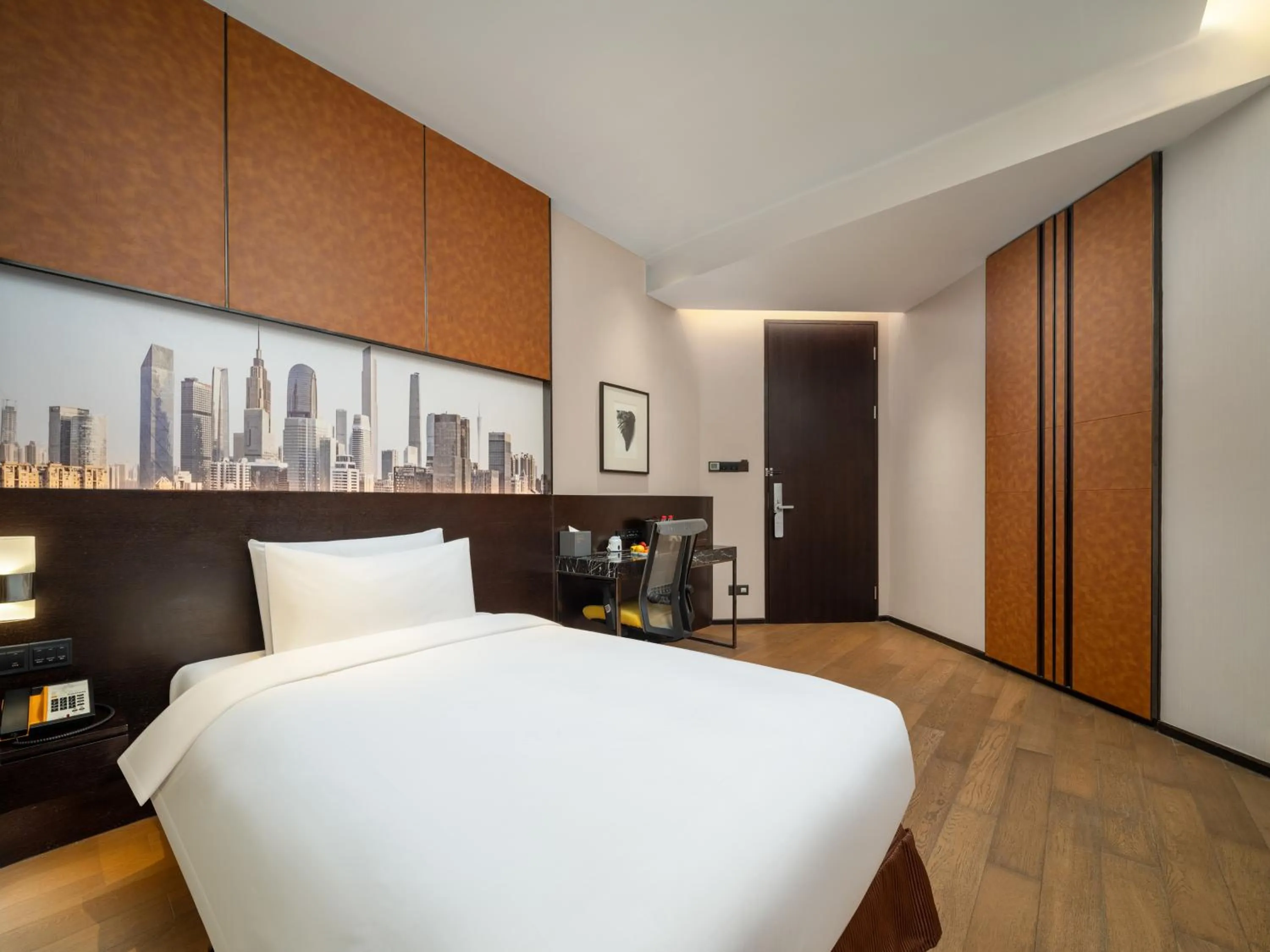 Photo of the whole room, Bed in The Mulian Hotel Guangzhou Zhujiang New Town-Canton Fair Free Shuttle Bus