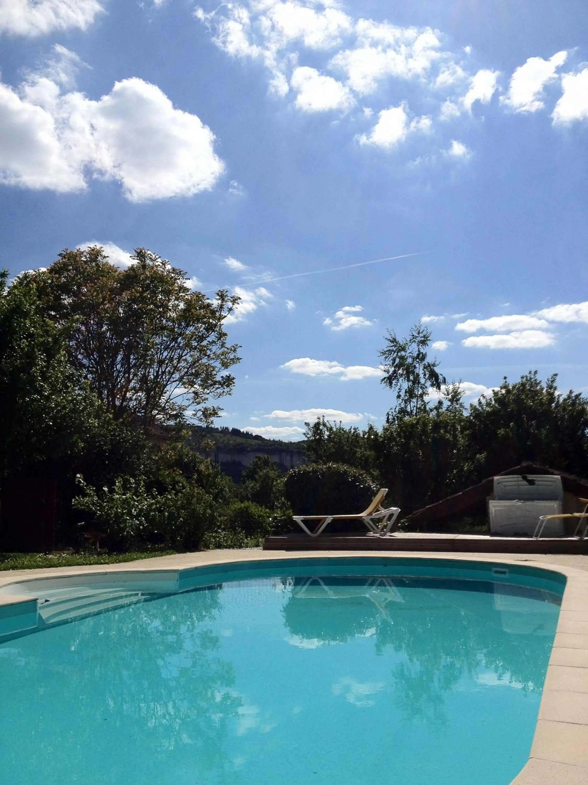 Swimming pool in Chambres d'hôtes La Combe de Redoles