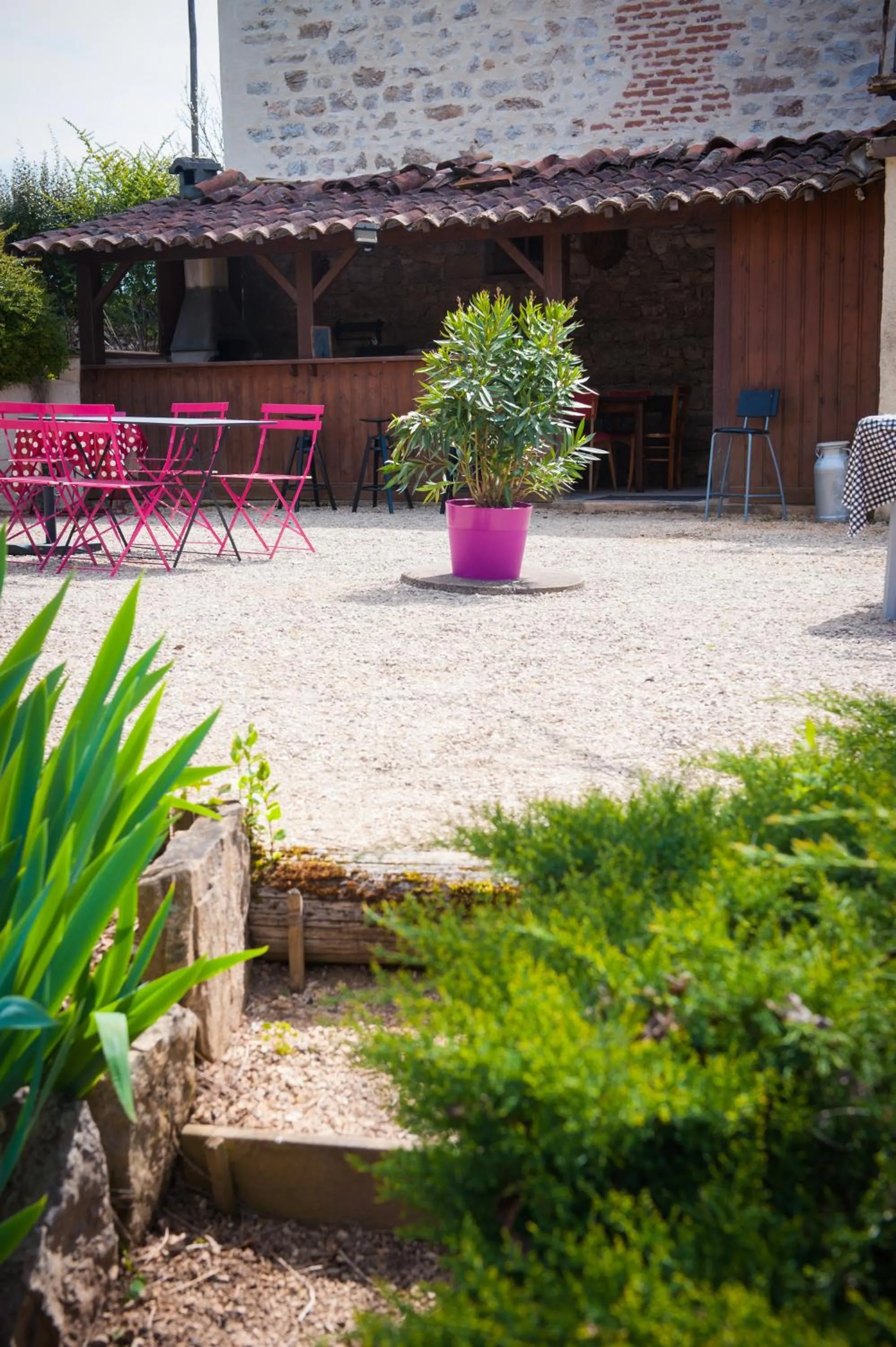 Patio in Chambres d'hôtes La Combe de Redoles