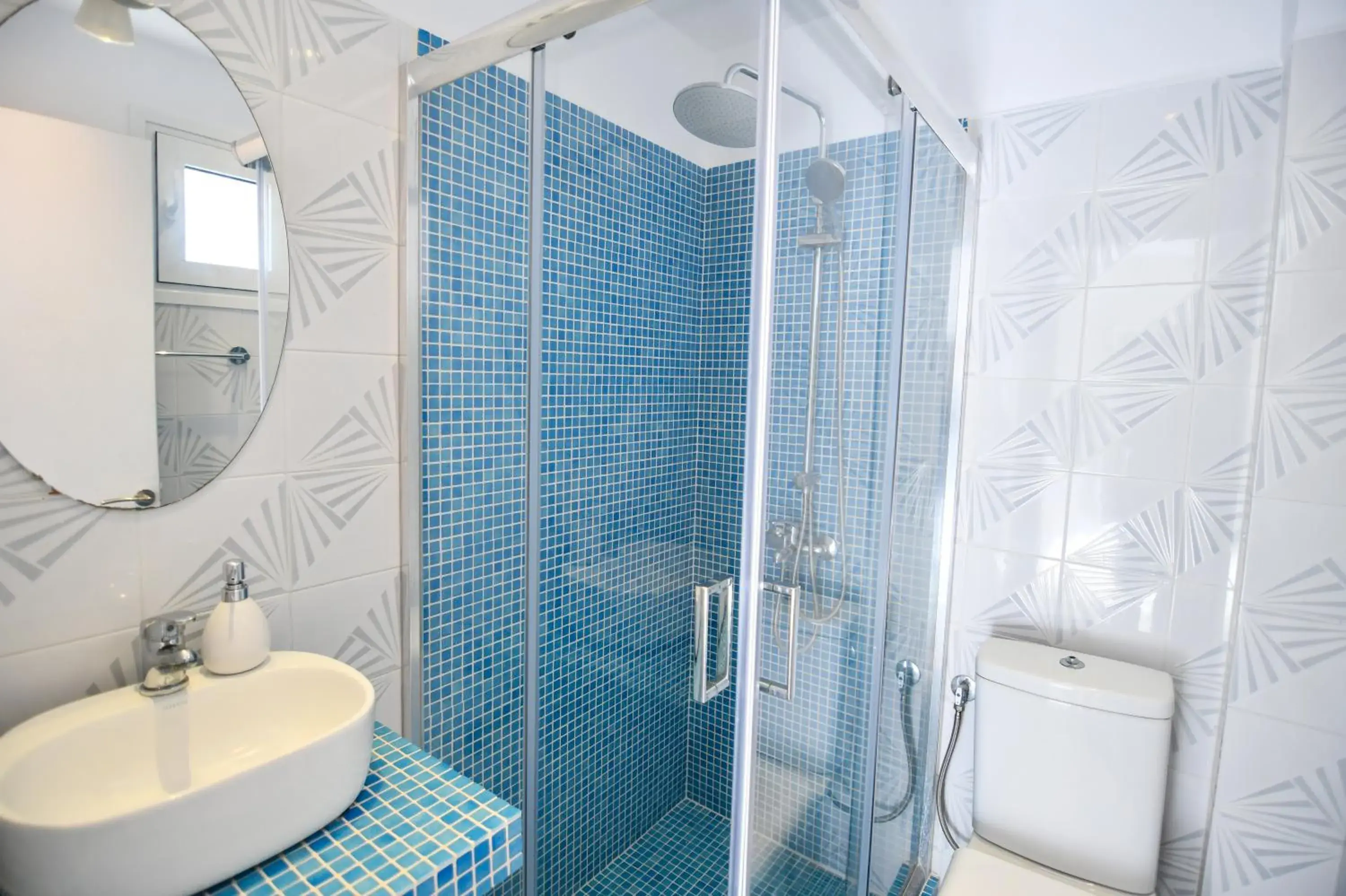Double Room with Partial Sea View - single occupancy in Cocoon Hotel-Beach bar Double Room with Partial Sea View - single occupancy in Cocoon Hotel-Beach bar
