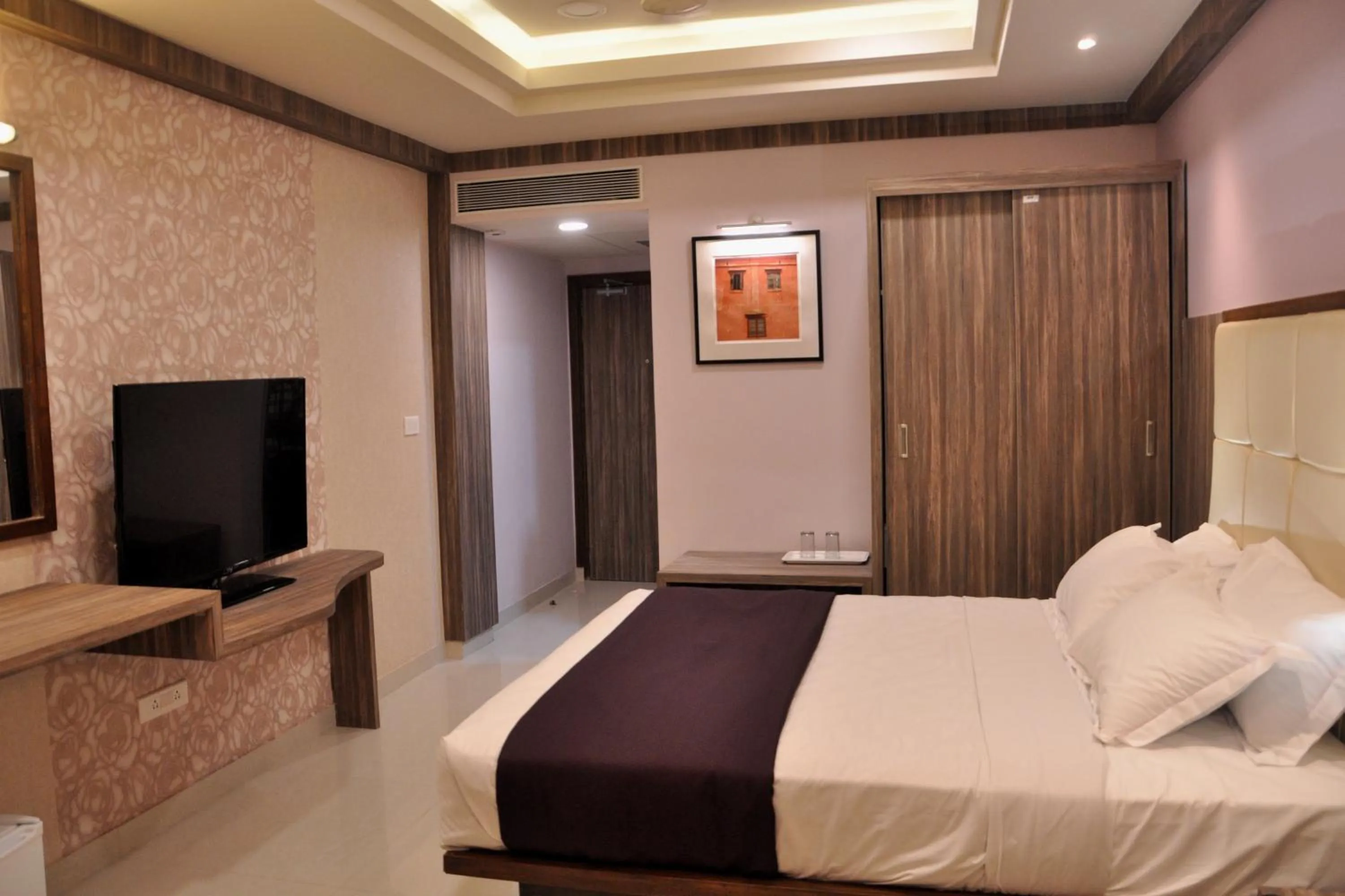 Bed in Panaji Residency