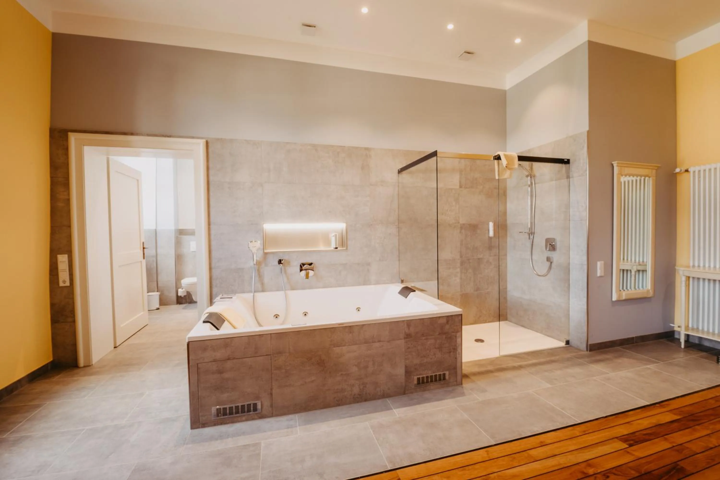 Bed in Hotel Schloß Gehrden