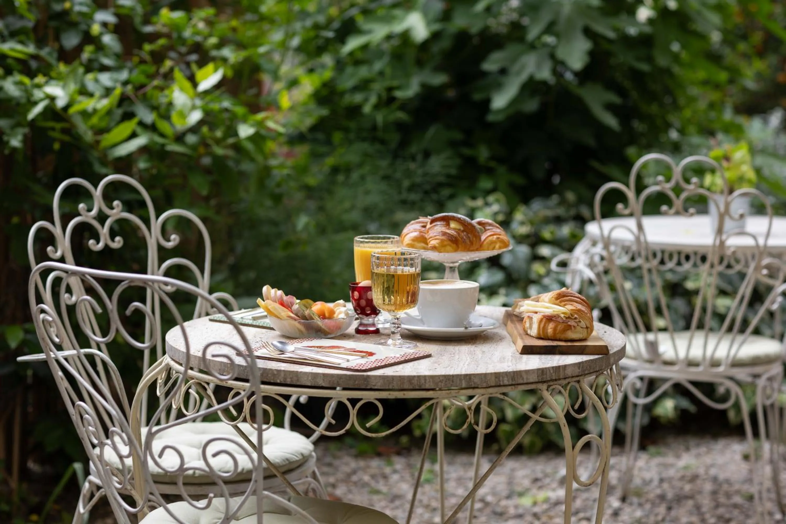 Breakfast in Secret Garden Firenze B&B