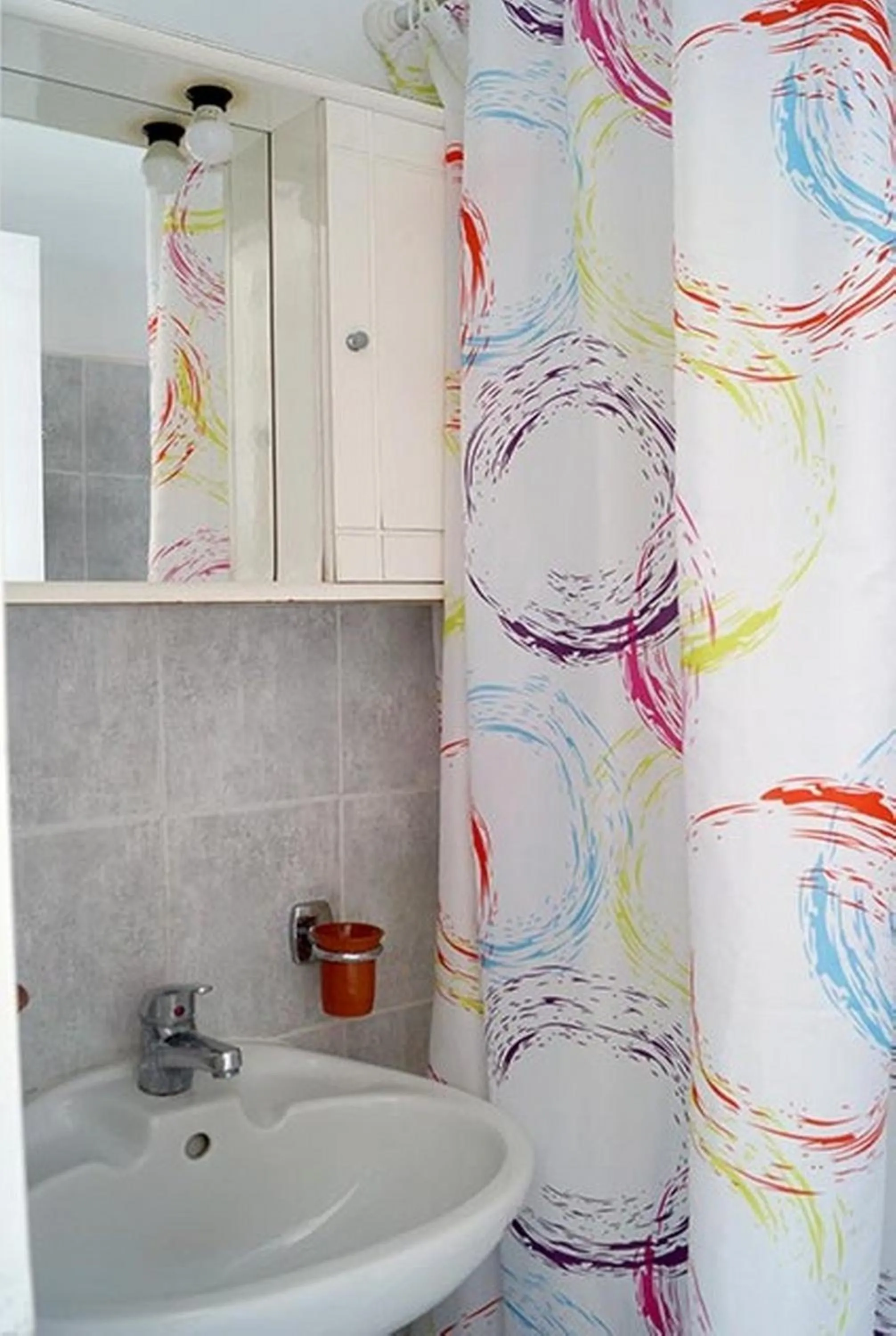 Shower in Lodge Narlis