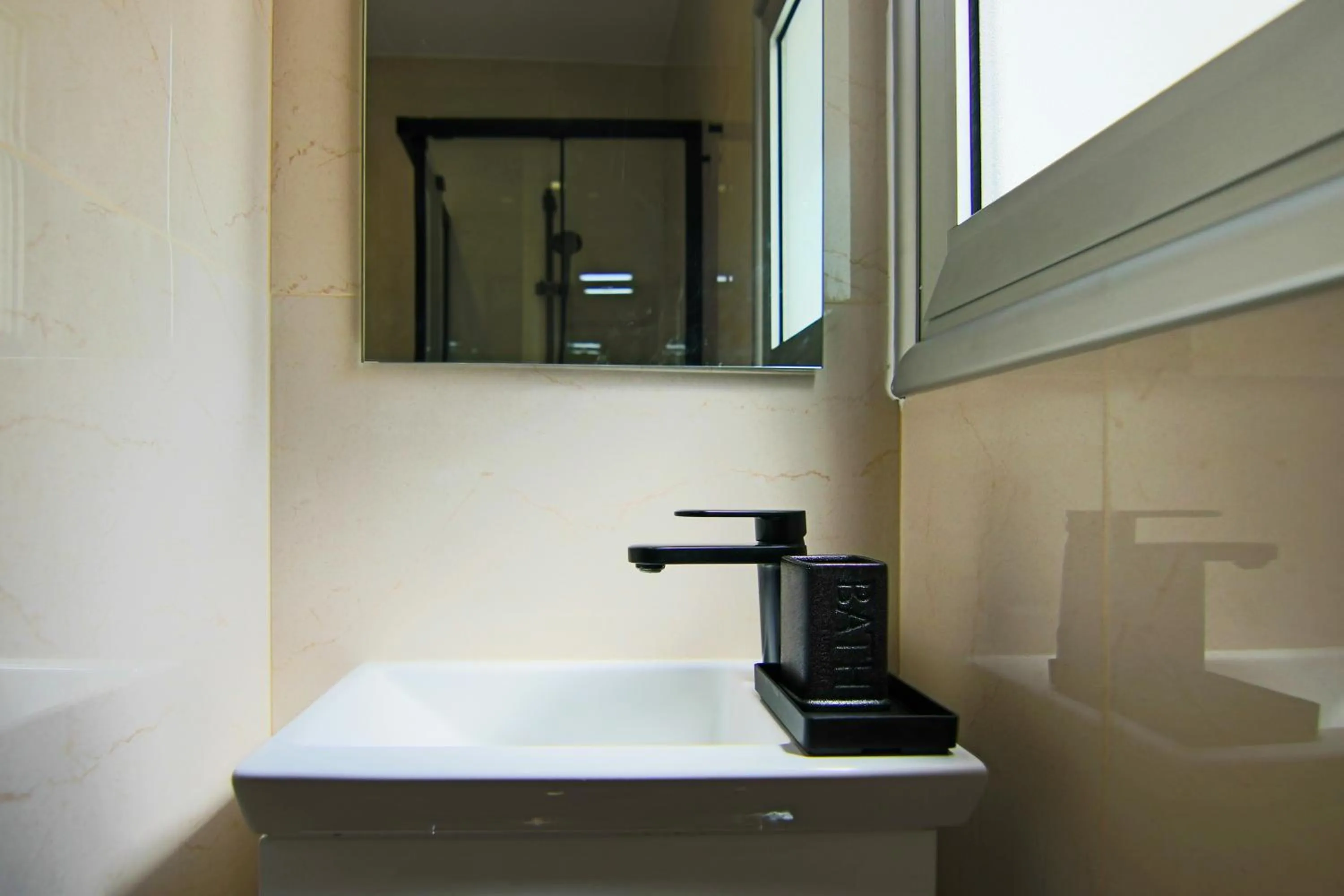 Bathroom in Phaedrus Living: Seaside Luxury Flat Lighthouse 65