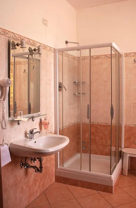 Shower in Affittacamere Berzi